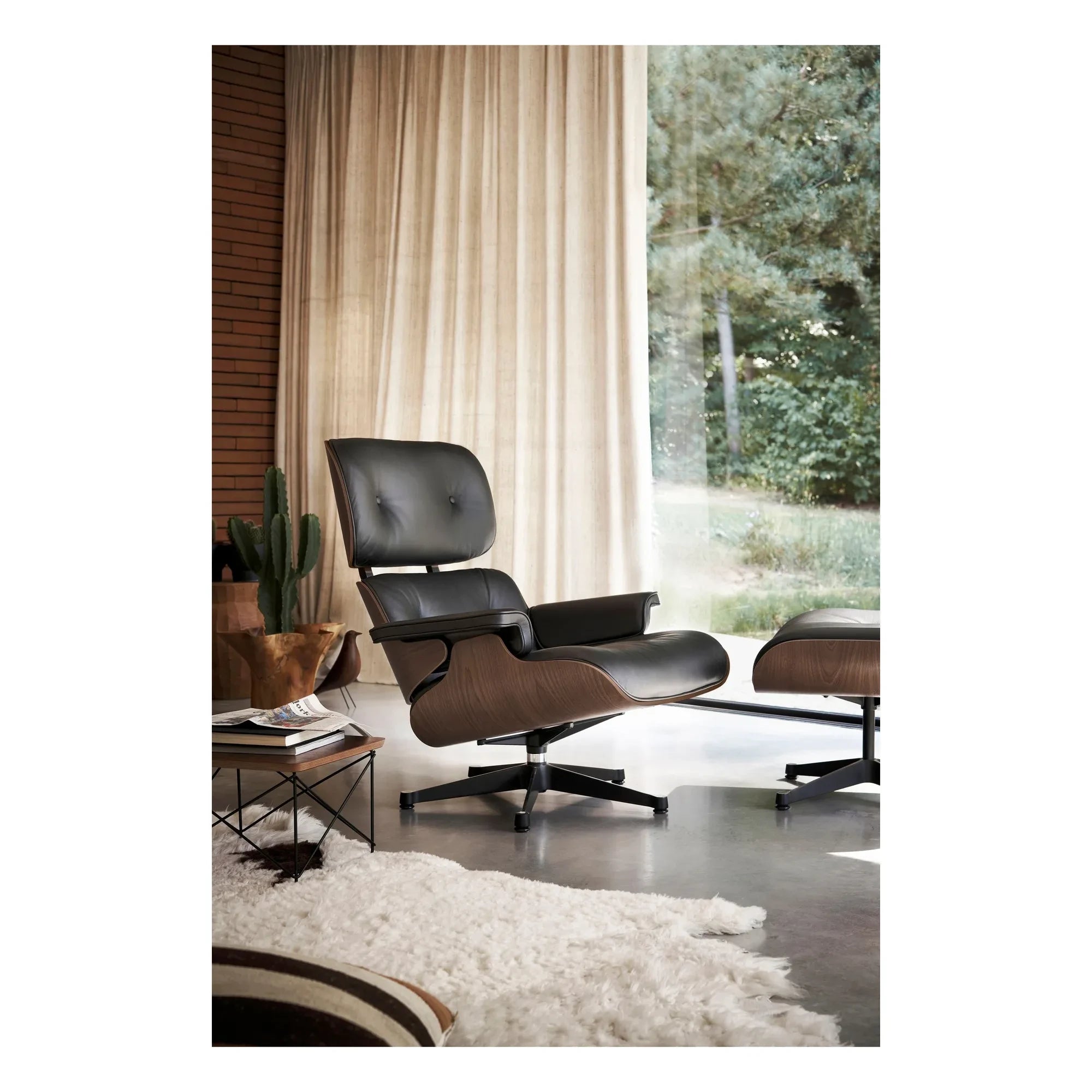 Vitra - House Bird Decorative Bird | Walnut Solid