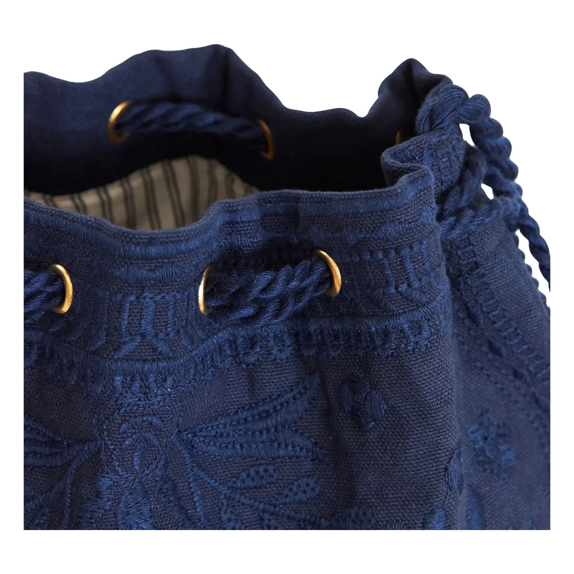 M.A.B.E. - Averi Embroidered Bag | Navy Blue