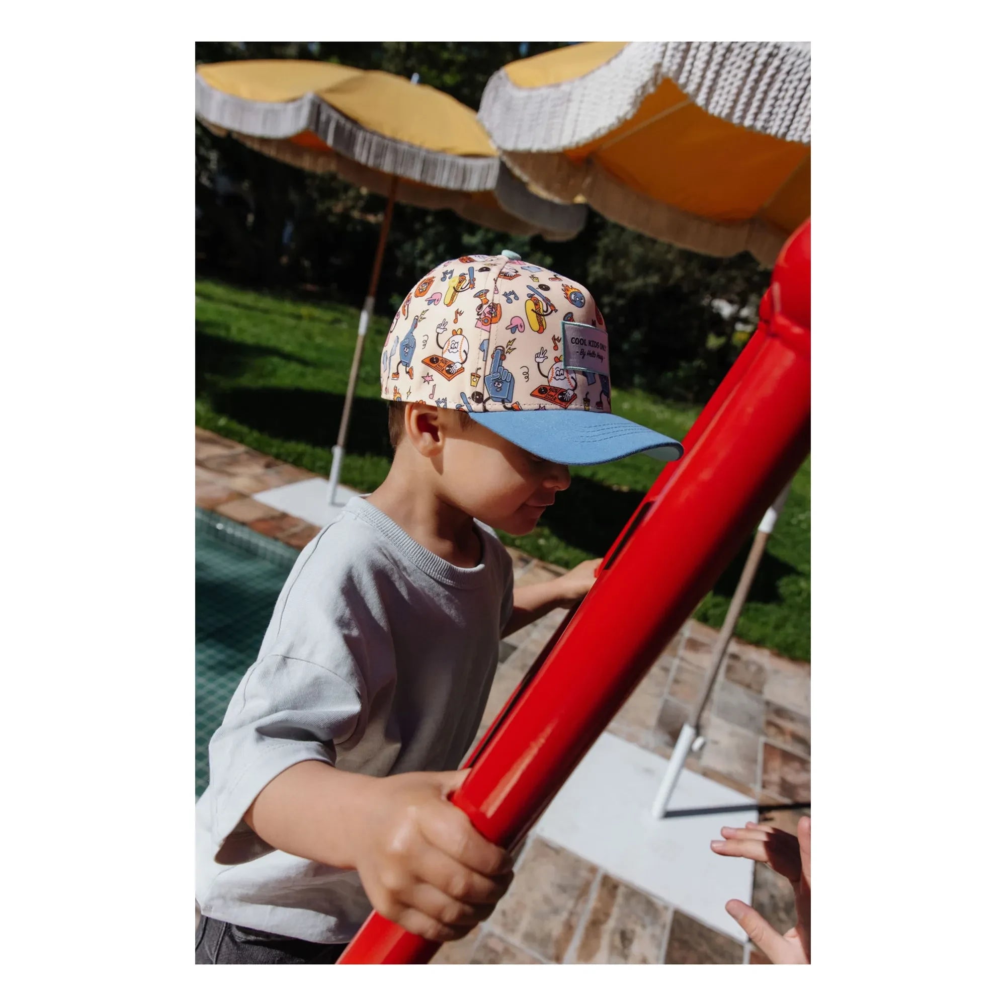 Hello Hossy - Baseball Parti Kavisli Vizörlü Şapka Geri Dönüştürülmüş Elyaf | Mavi