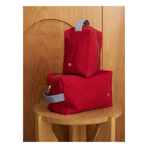 La cerise sur le gâteau - Cube cosmetic bag | Cherry Red