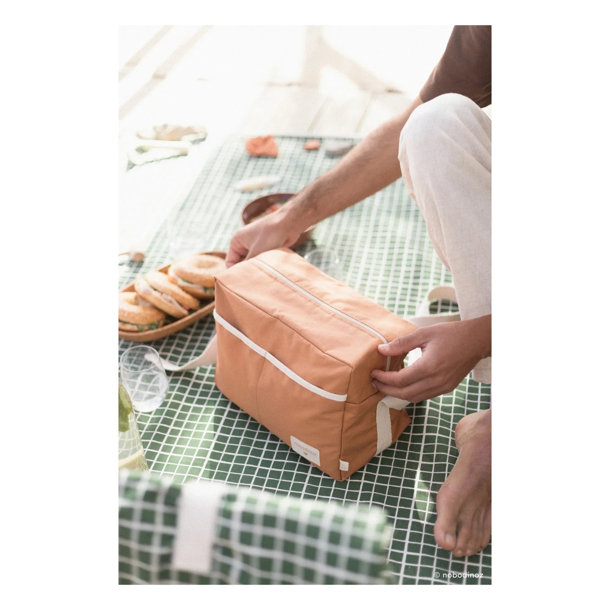 Nobodinoz - Sunny Picnic Tablecloth | Green