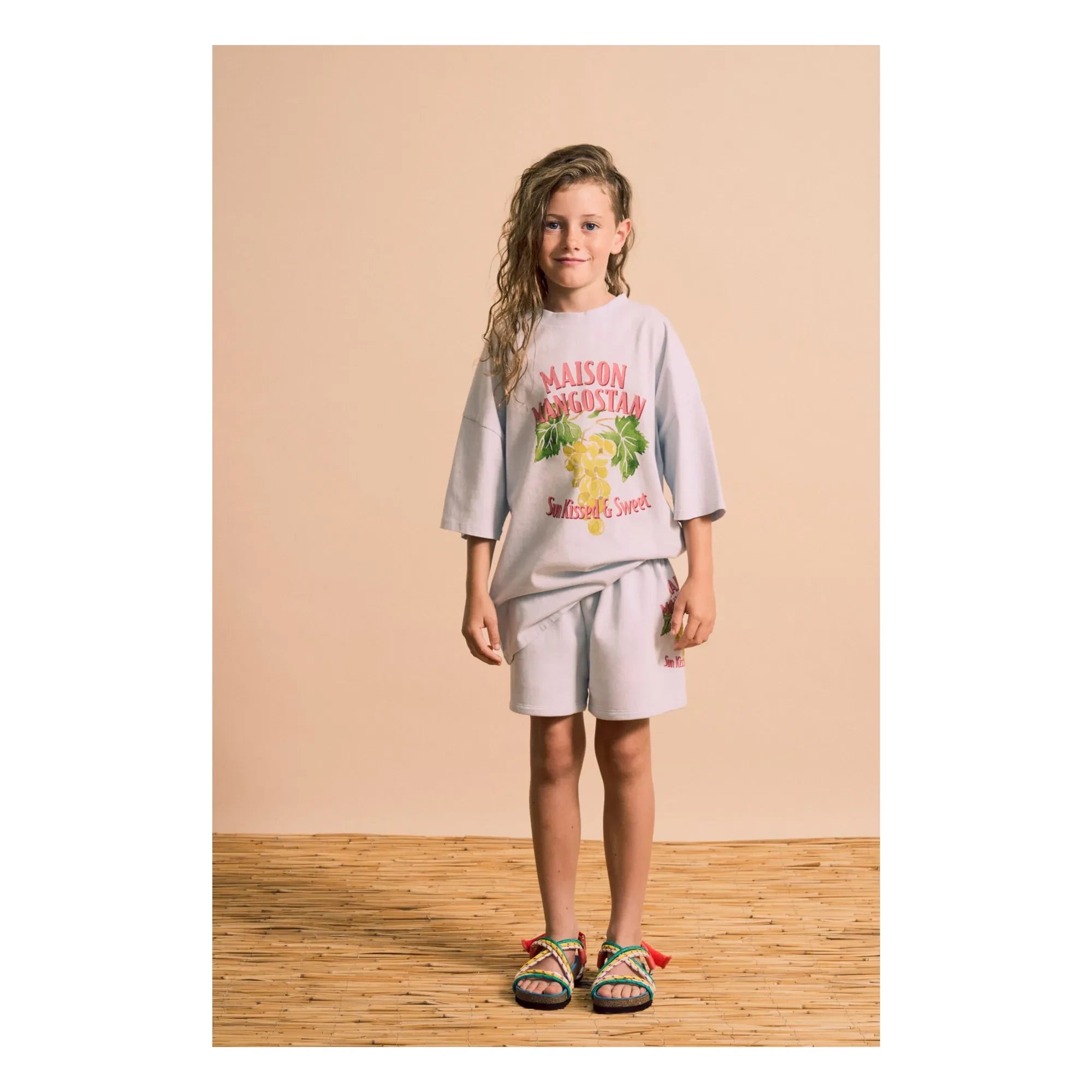 Maison Mangostan - Grape T-Shirt | Light Blue