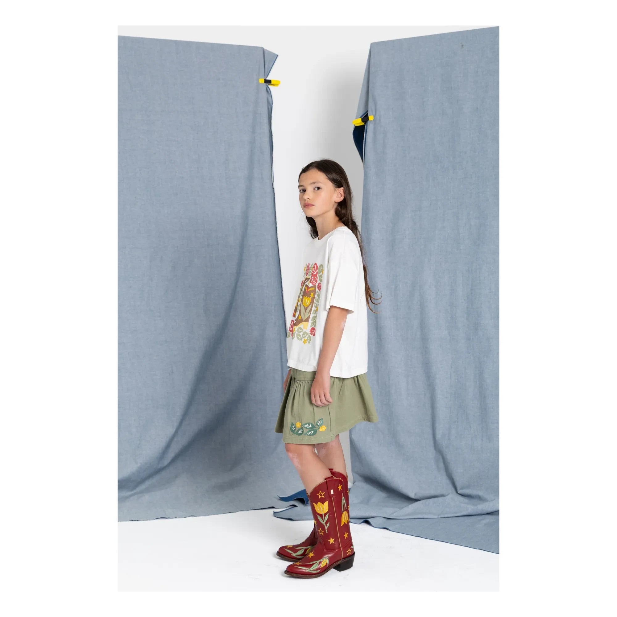 Hundred Pieces - Luna Boots Organic Cotton T-Shirt | White