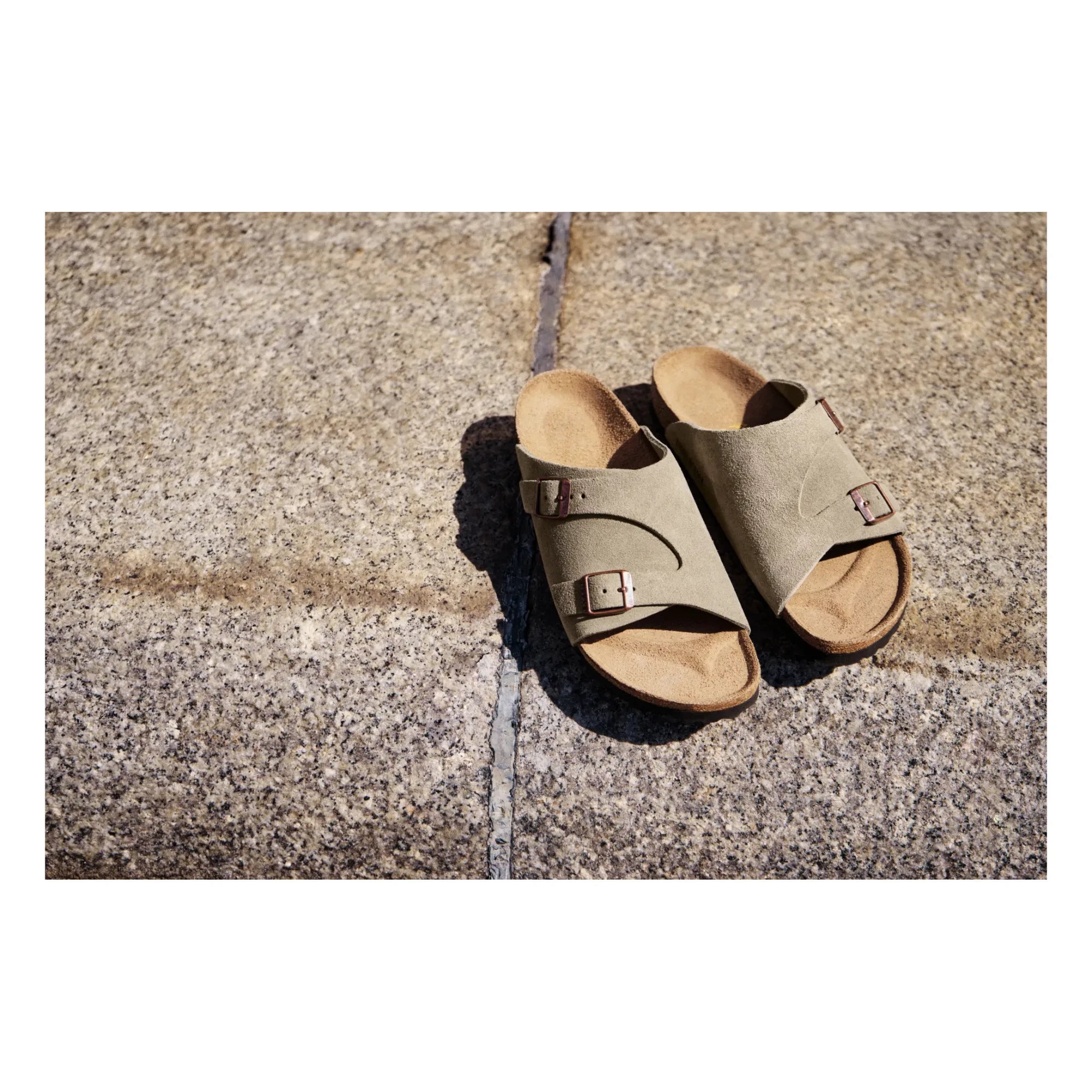 BIRKENSTOCK - Zurich Regular Fit Sandals | Dark brown