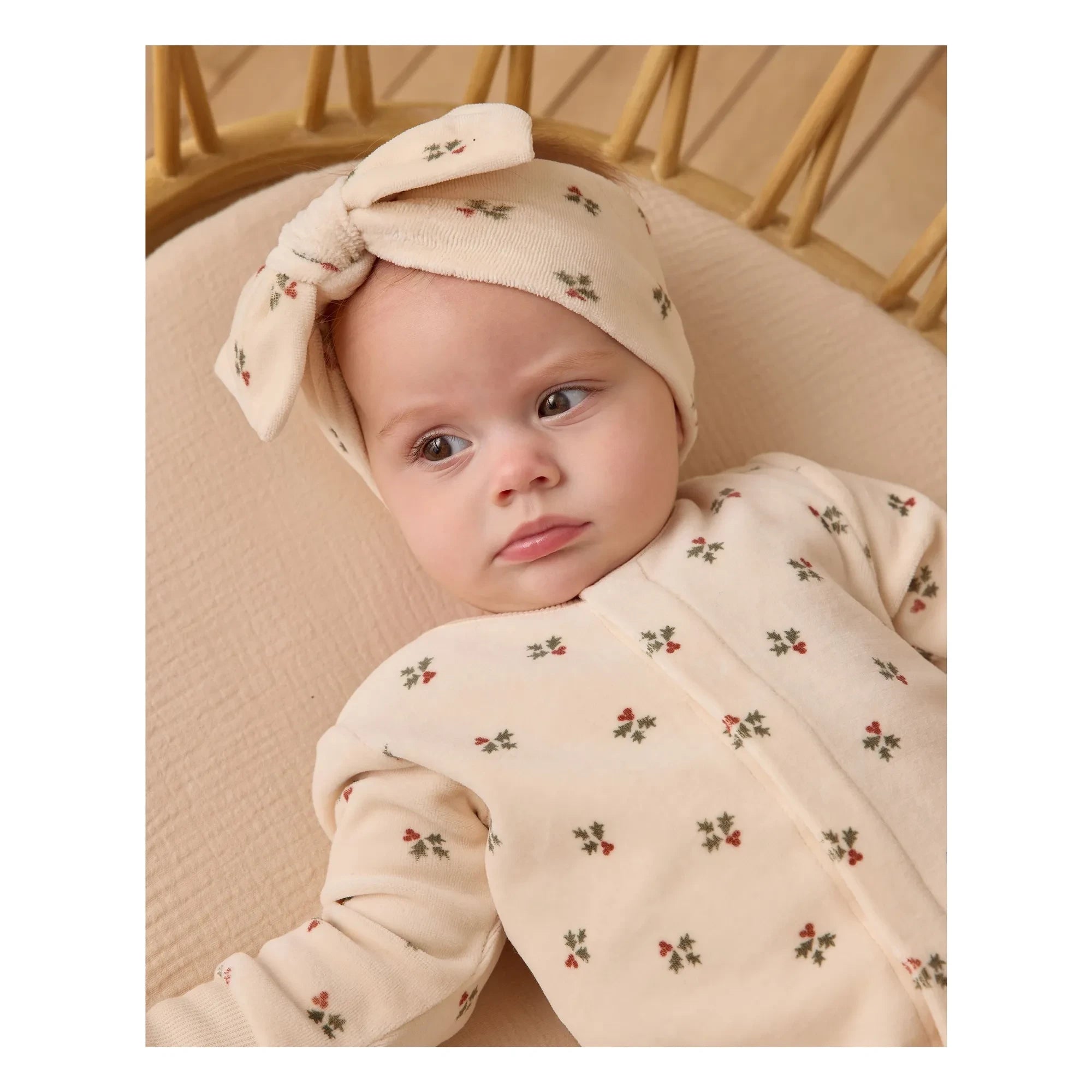 Quincy Mae - Holly Berry bow headband | Ecru
