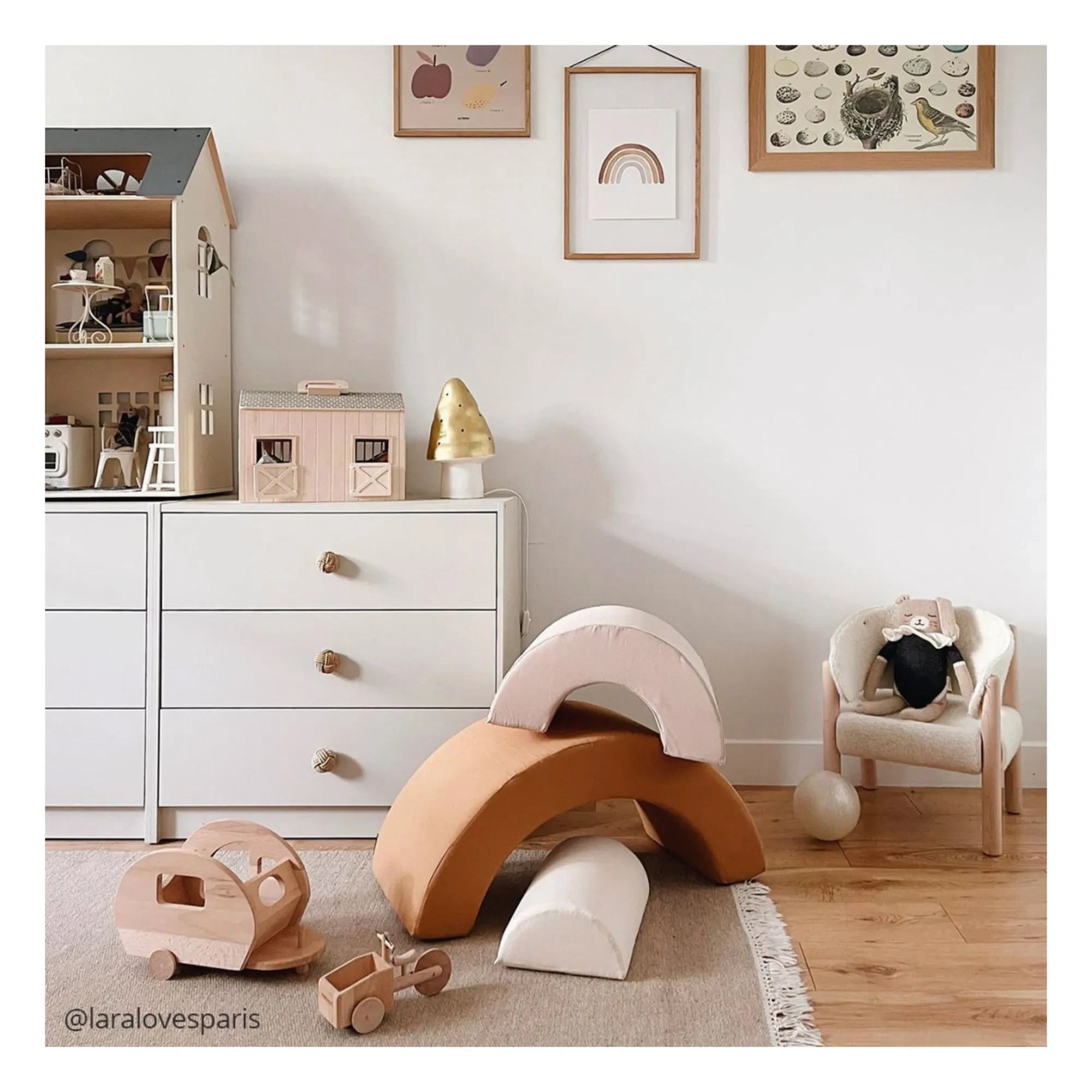 Charlie Crane - Milo Rainbow Climbing Set | Camel