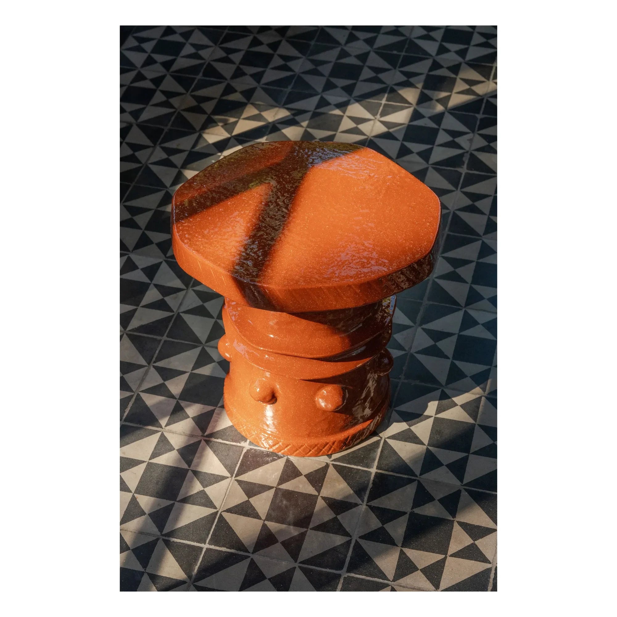 Serax - Clara 108 yan sehpa | Tuğla kırmızısı