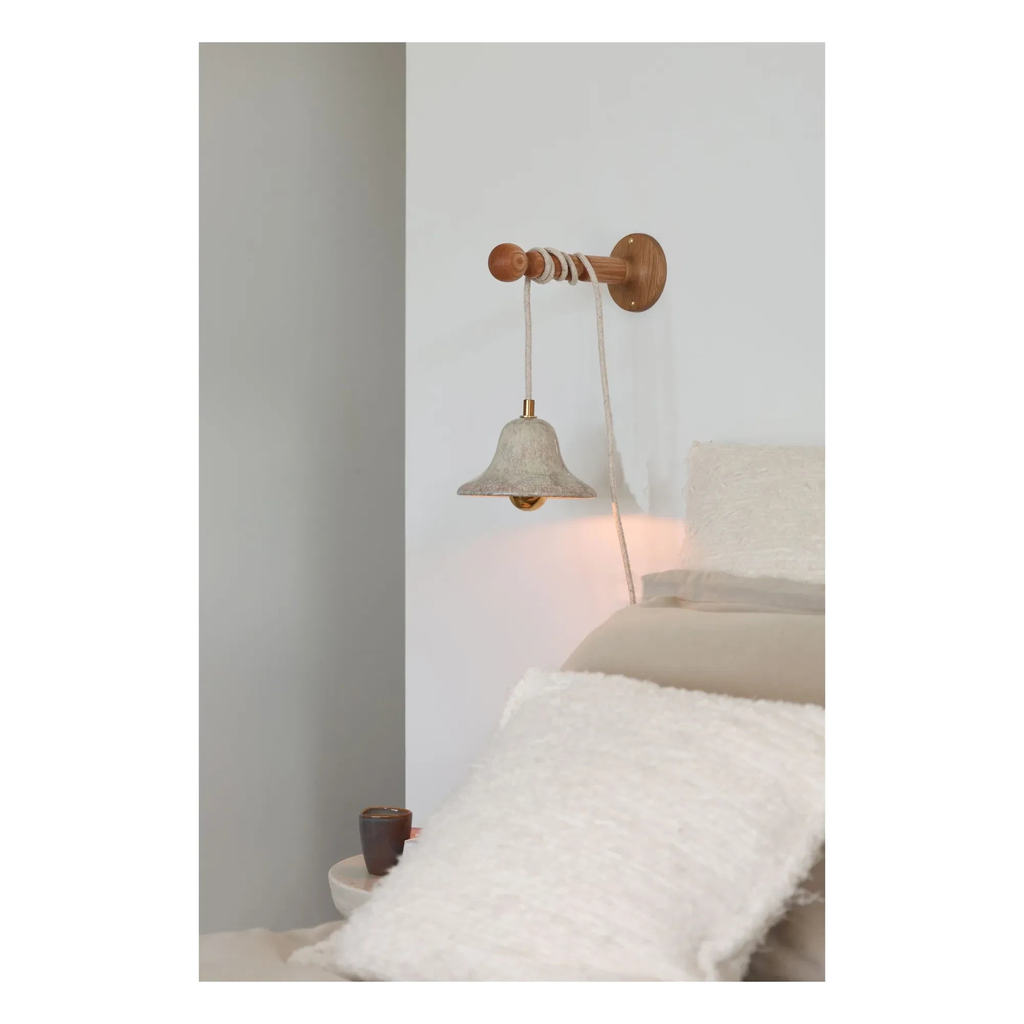 Masamé - Gigaro hand lamp | Sand