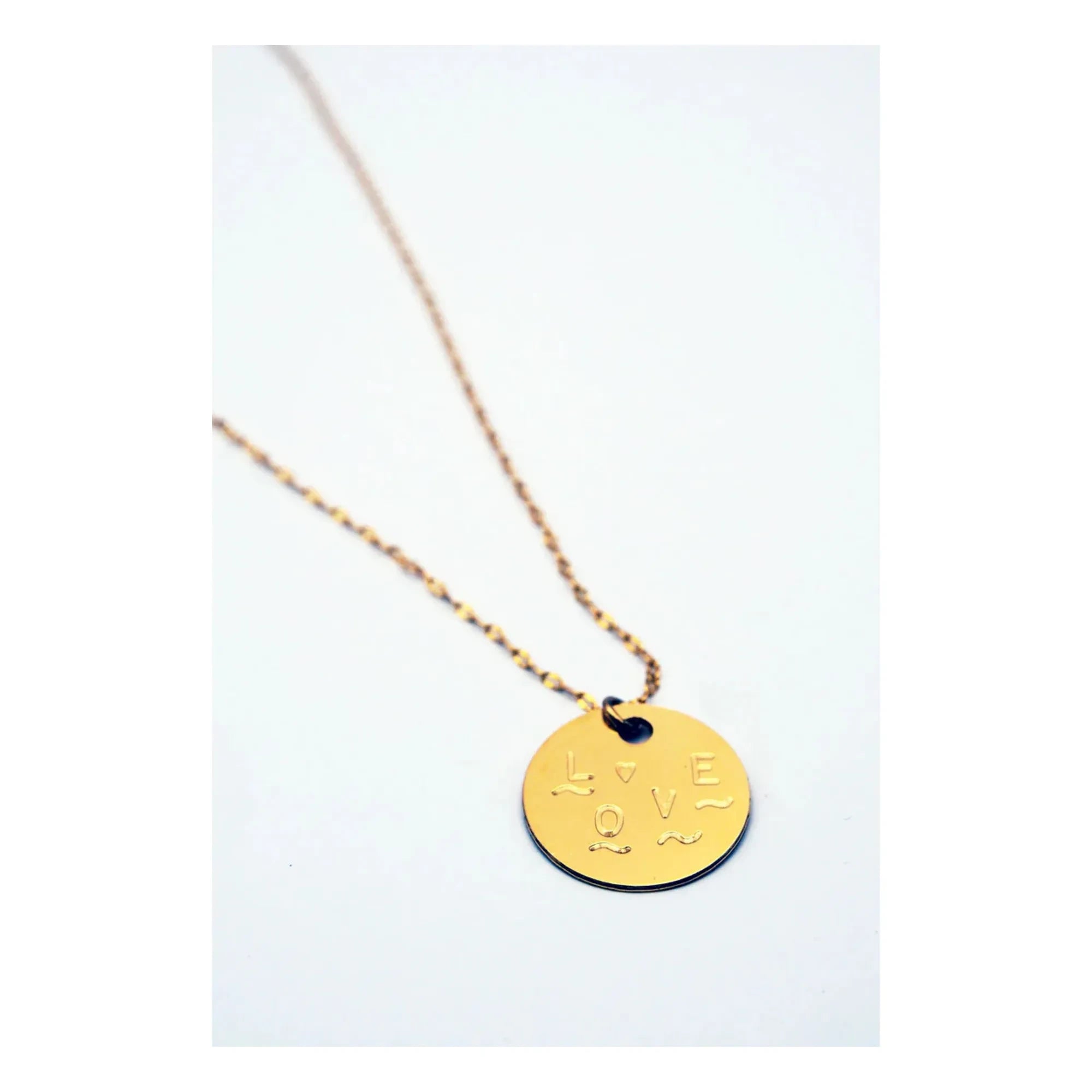 Adorabili - Big Love Pendant | Gold