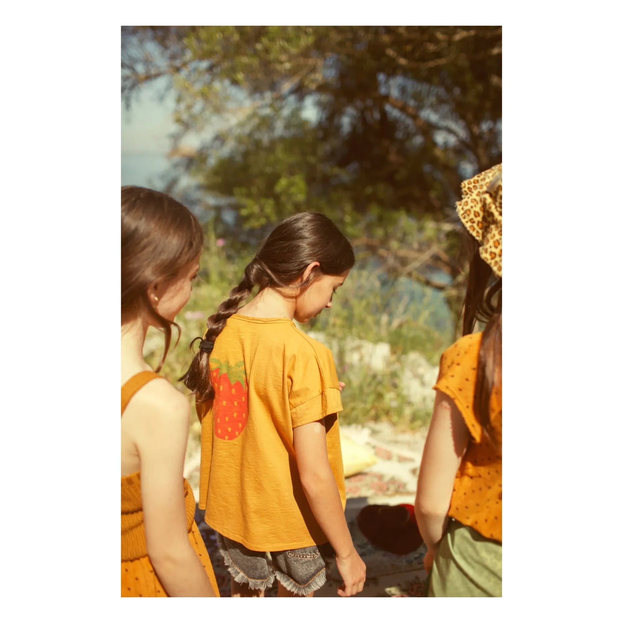 Piupiuchick - Strawberry T-Shirt | Camel
