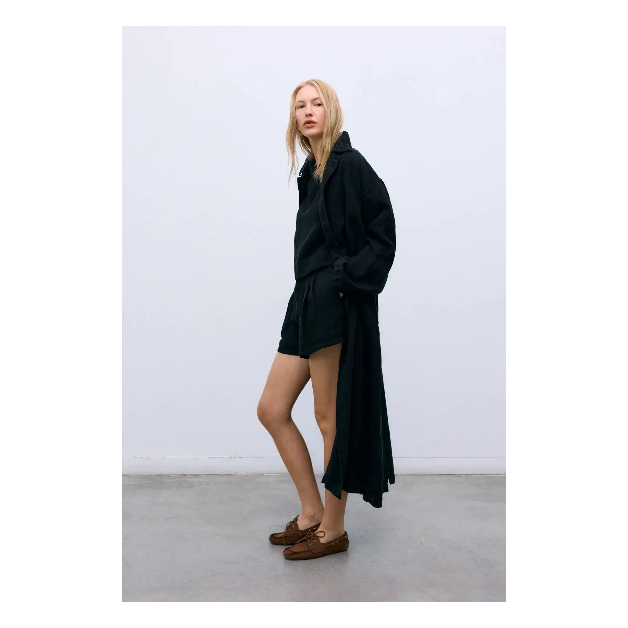 the new society - Melissa Linen Shorts | Black