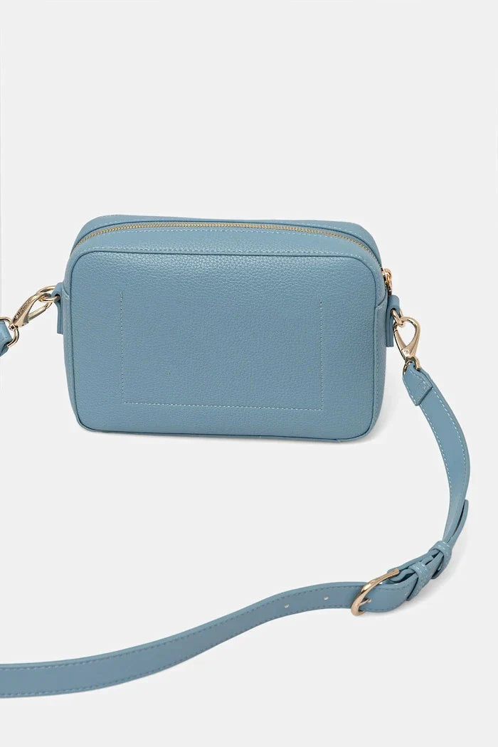 Valentino Bags çapraz kadın çantası, suni deriden