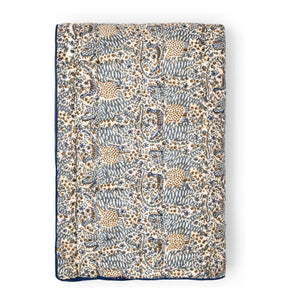 Le Monde Sauvage - Cosmique London Quilted Bedspread | Blue