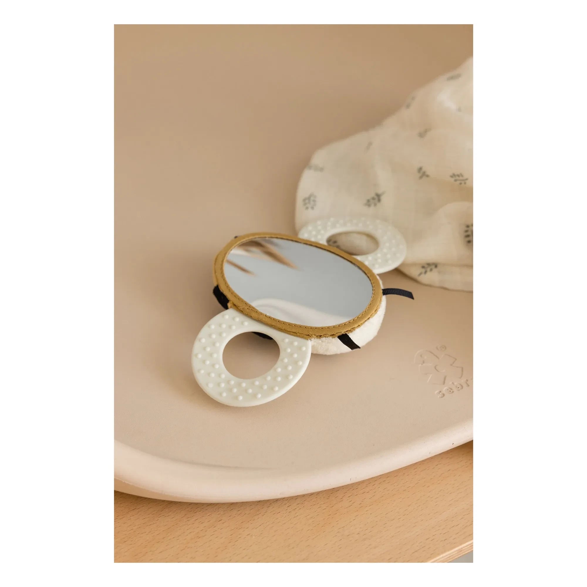 Sebra - Billy Bee Rattle | Yellow