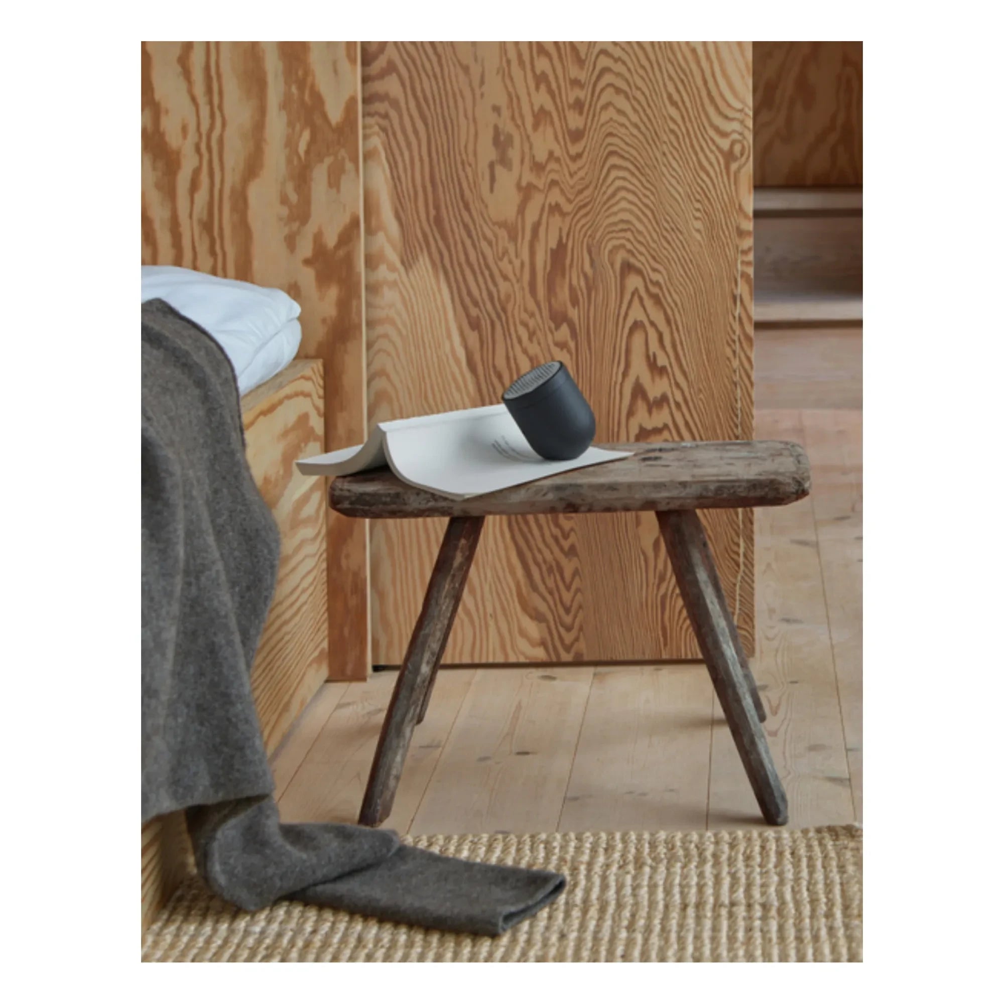 Steamery - Pilo No.2 Lint Remover Razor | Charcoal