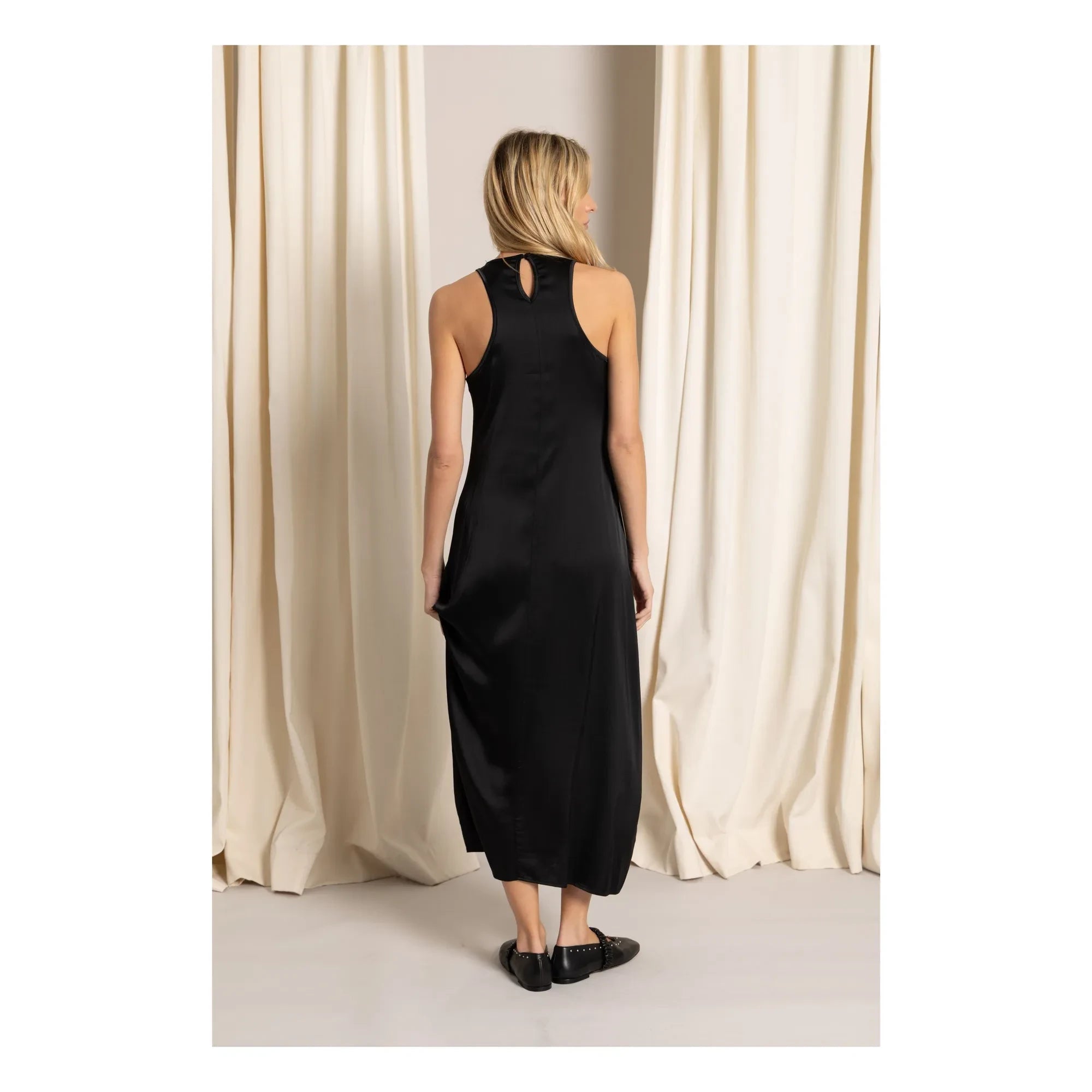 Smallable Woman - Zelie Satin Dress | Black