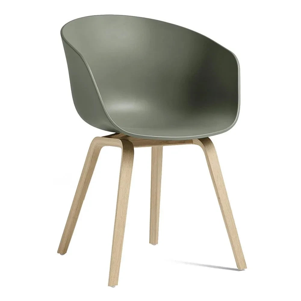 Hay - AAC 22 Chair, Oak Base, Hee Welling | Light Green