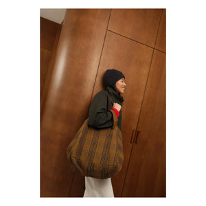 Rose in April - Elisa Tartan tote bag | Brown