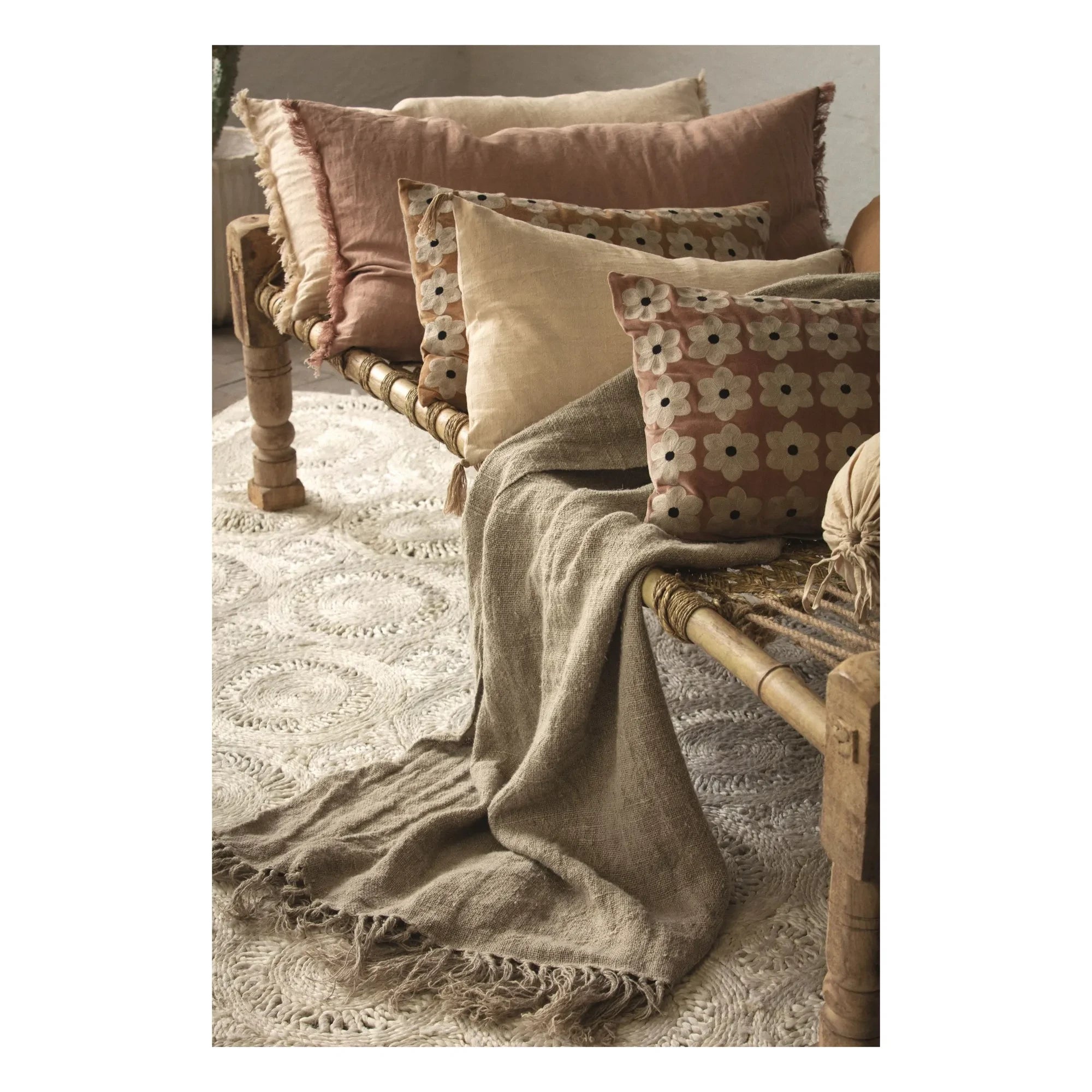 Olsson & Jensen - Pink Daisy Pillow Cover