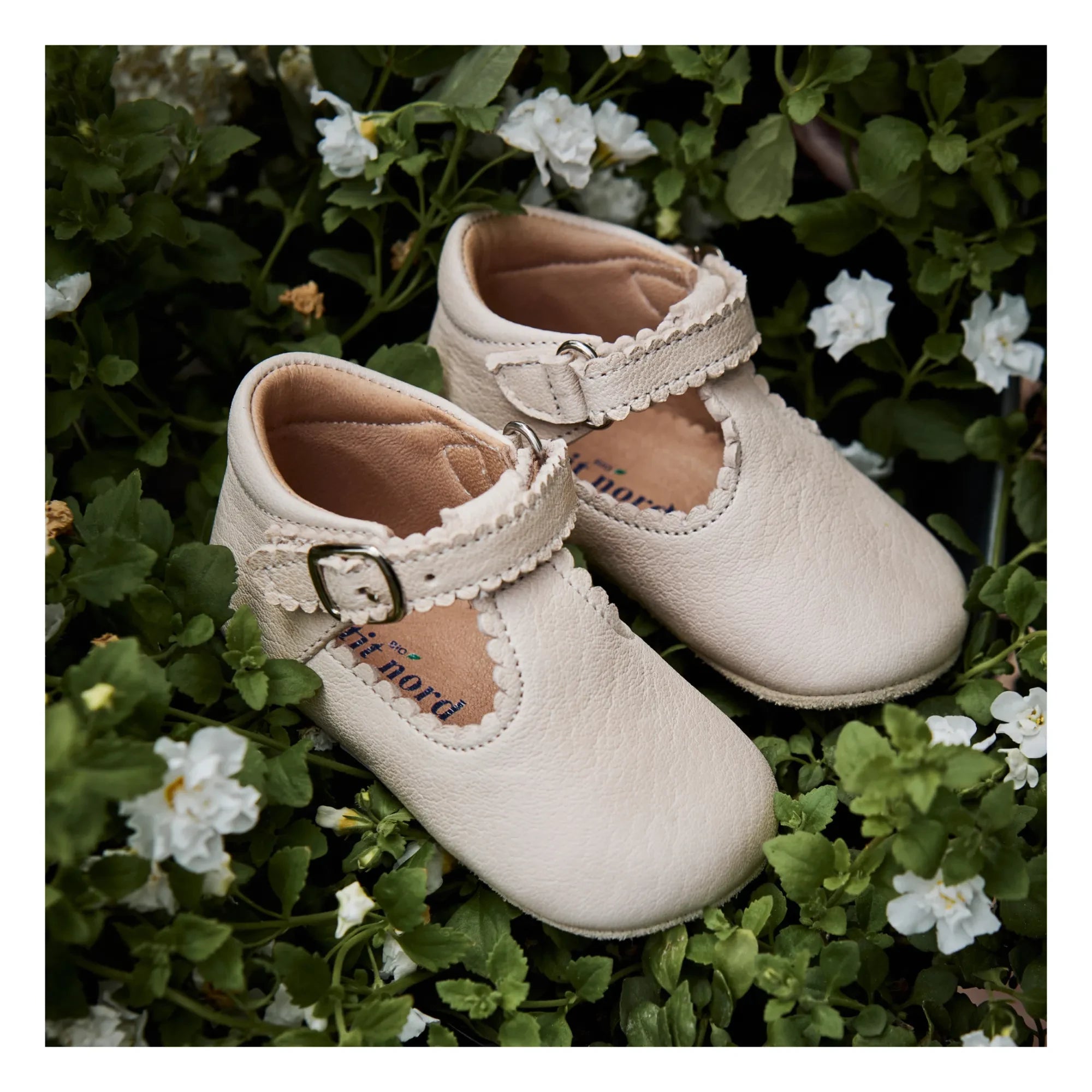 Petit Nord - T-Band Boots | Cream