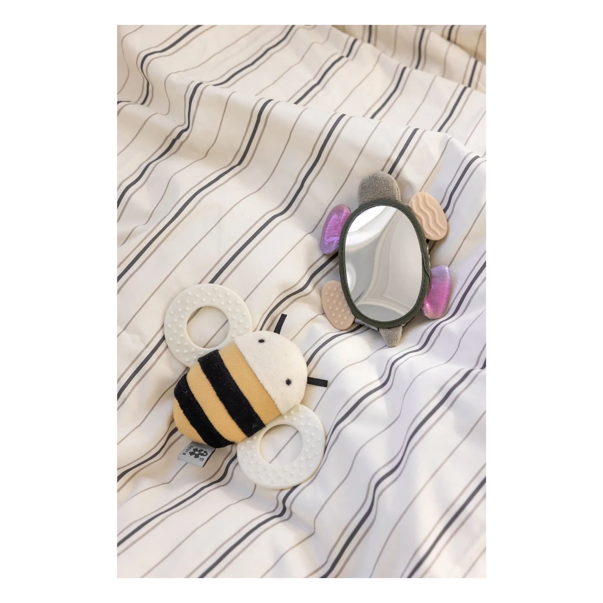 Sebra - Billy Bee Rattle | Yellow