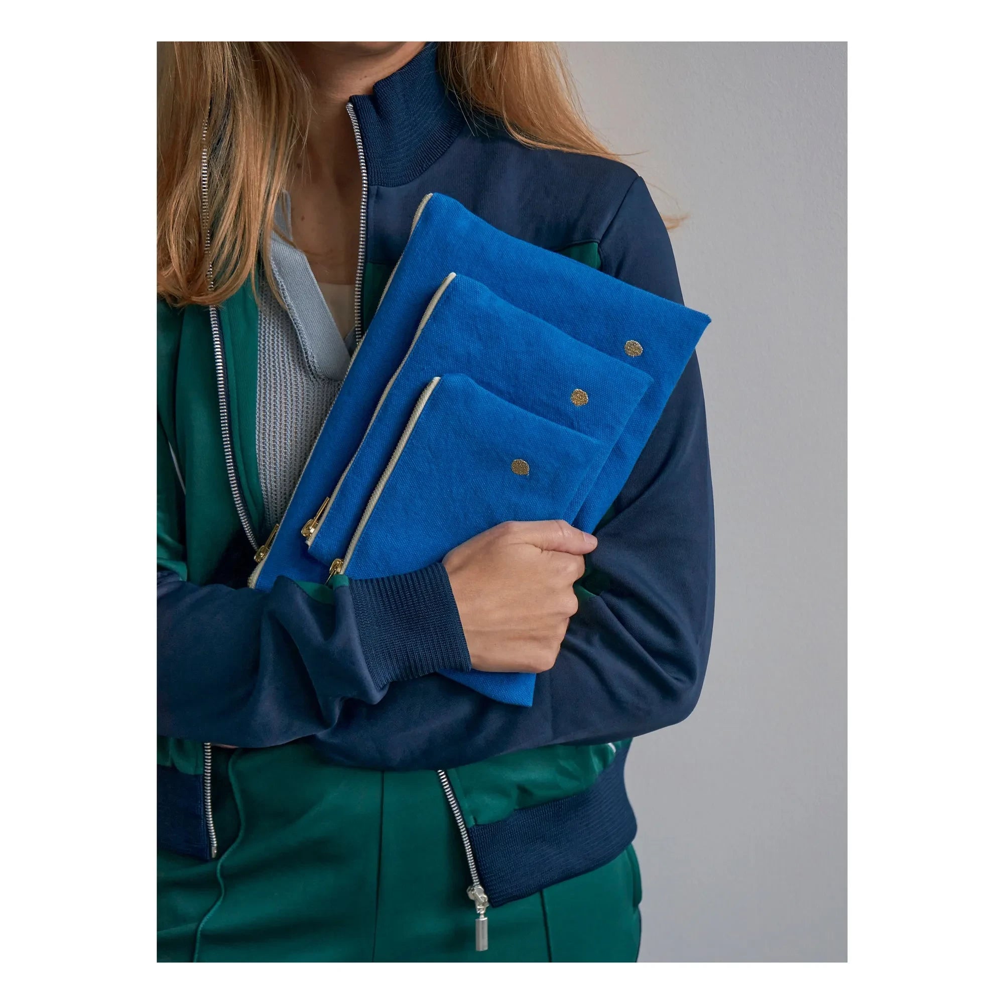 La cerise sur le gâteau - Iona Clutch Bag | Electric Blue