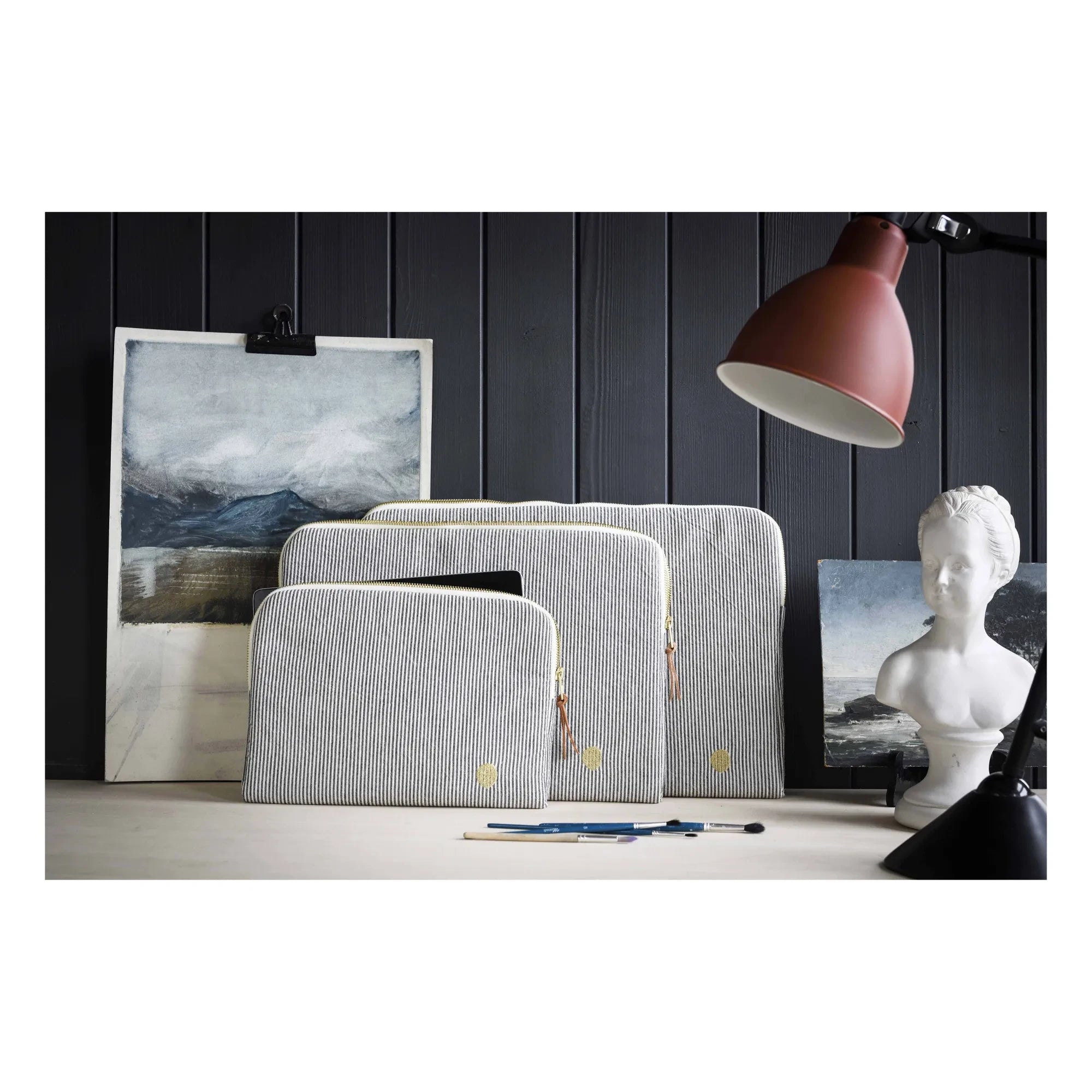 La cerise sur le gâteau - Finette 15" Laptop Sleeve | Caviar