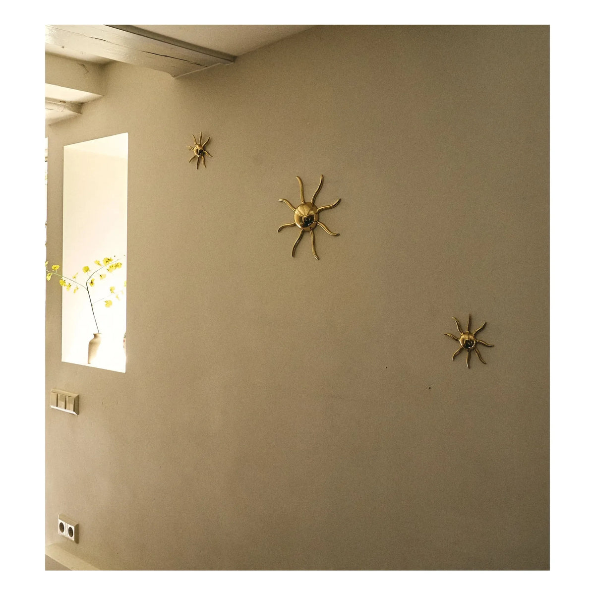 Anna + Nina - Sunny Wall Decoration | Gold