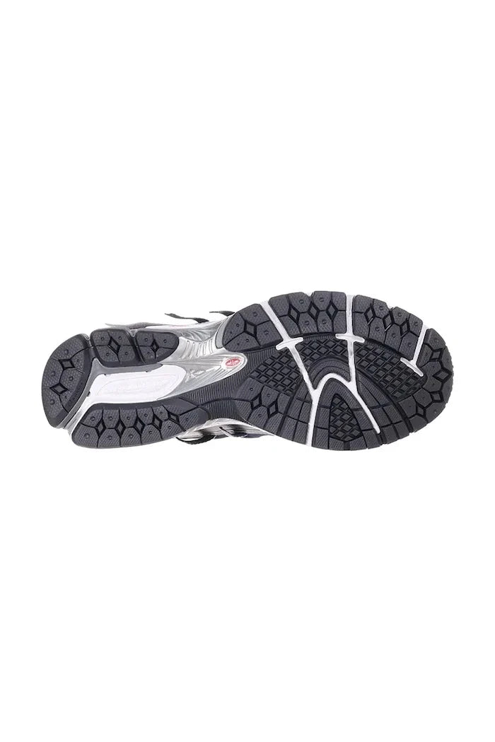 New Balance 1906 Sneakers