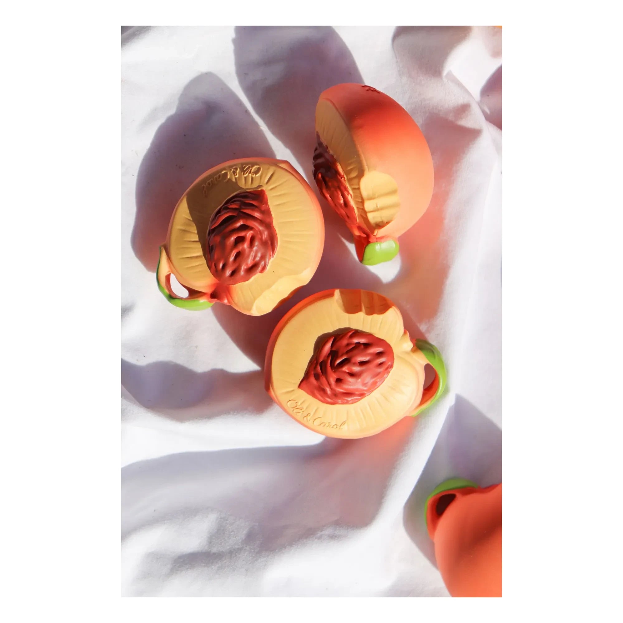 Oli & Carol - Palm Peach Teething Ring