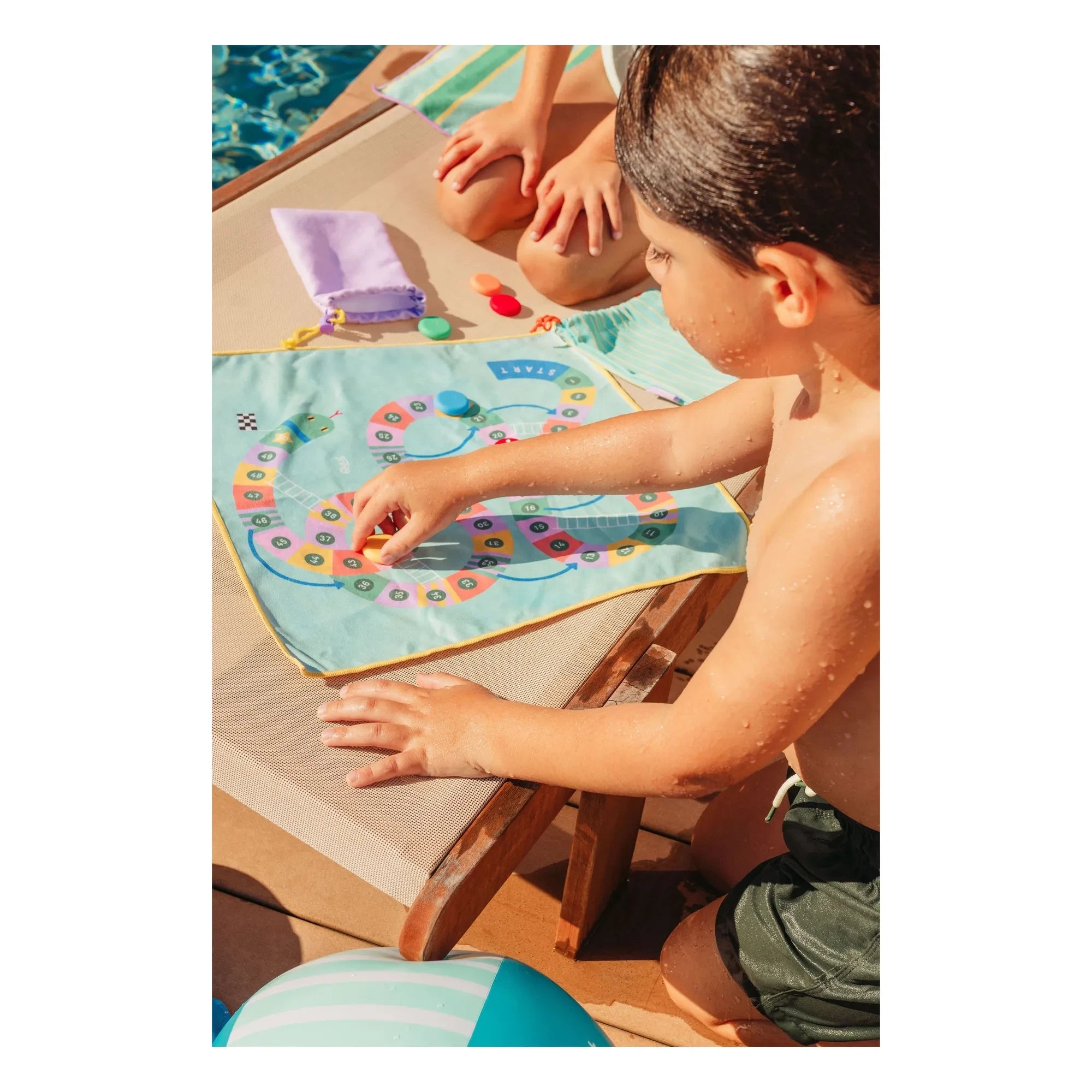 Quut - Petits Chevaux / XOXO Beach Game
