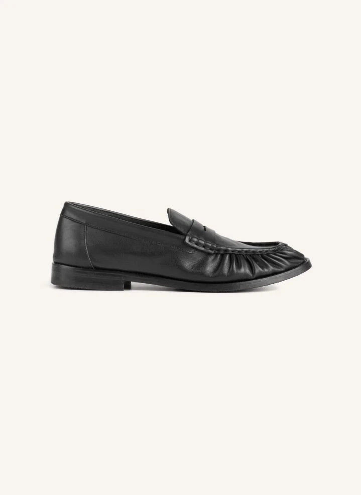 Garment Project - Charlie Leather Loafer | Black