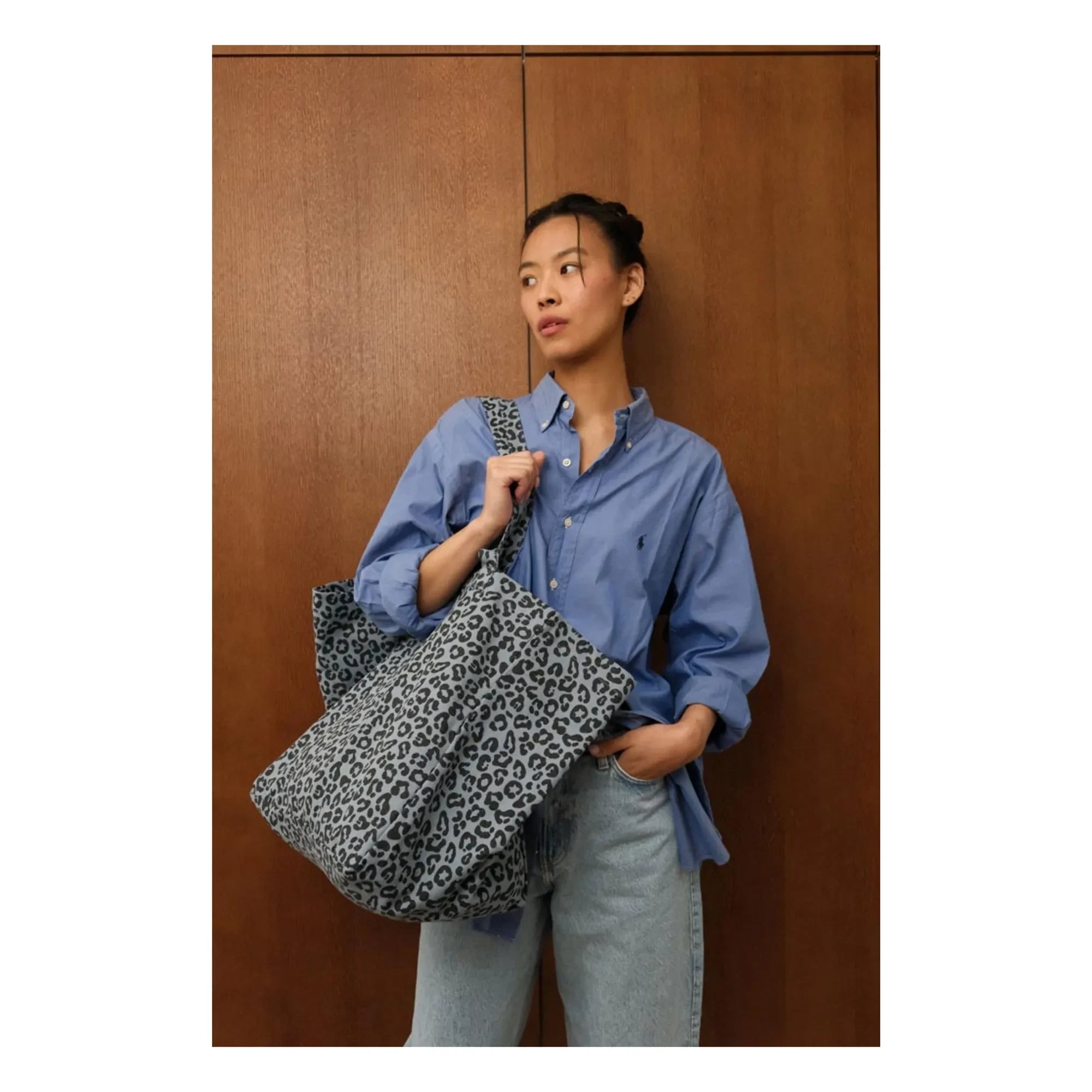 Rose in April - Elisabeth Graou tote çanta | Mavi