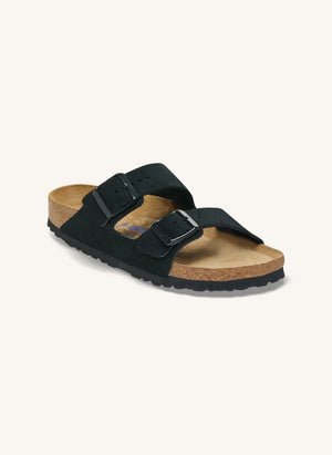 BIRKENSTOCK - Arizona SFB Suede Sandal | Black
