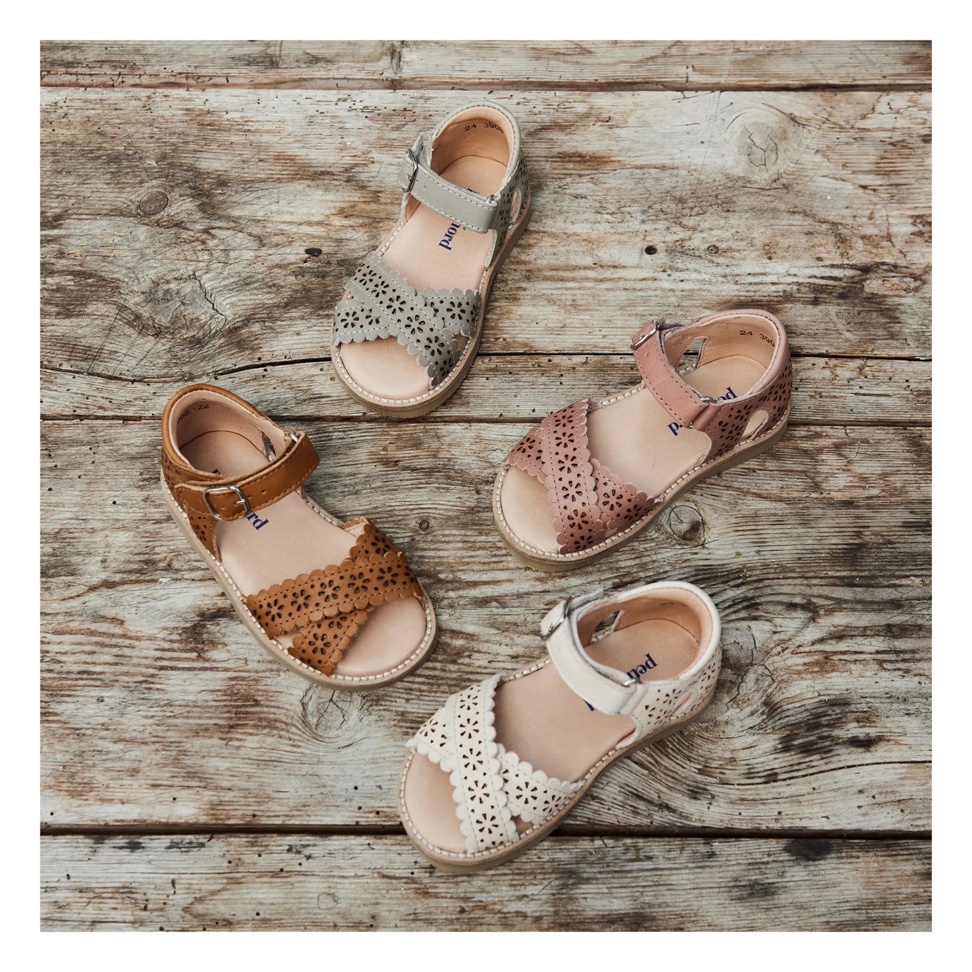 Petit Nord - Cross-Strap Floral Sandals | Cream