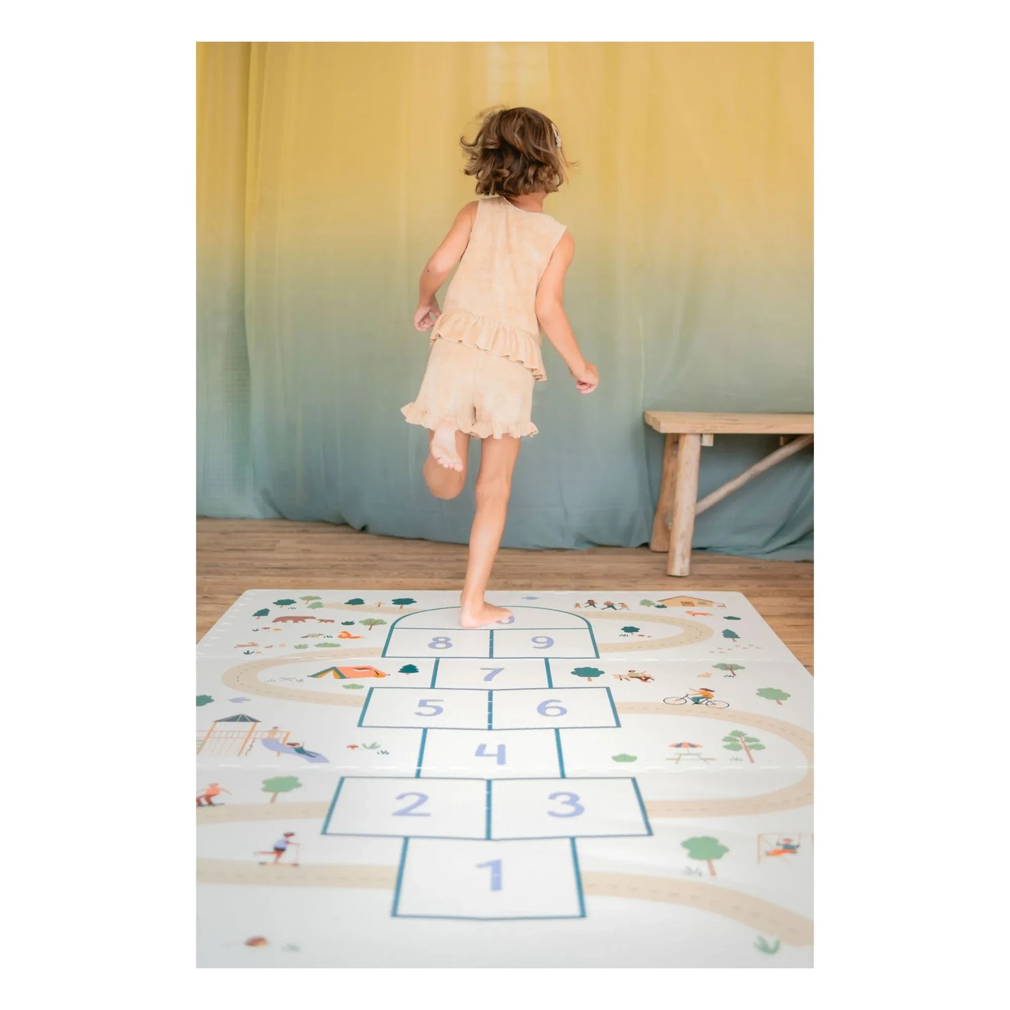 Play and Go - Tiloo modular play mat - Hopscotch