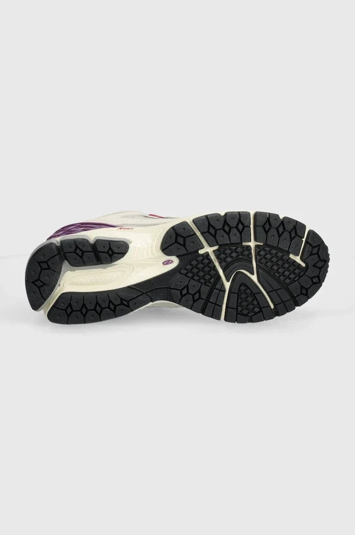 New Balance M1906REF