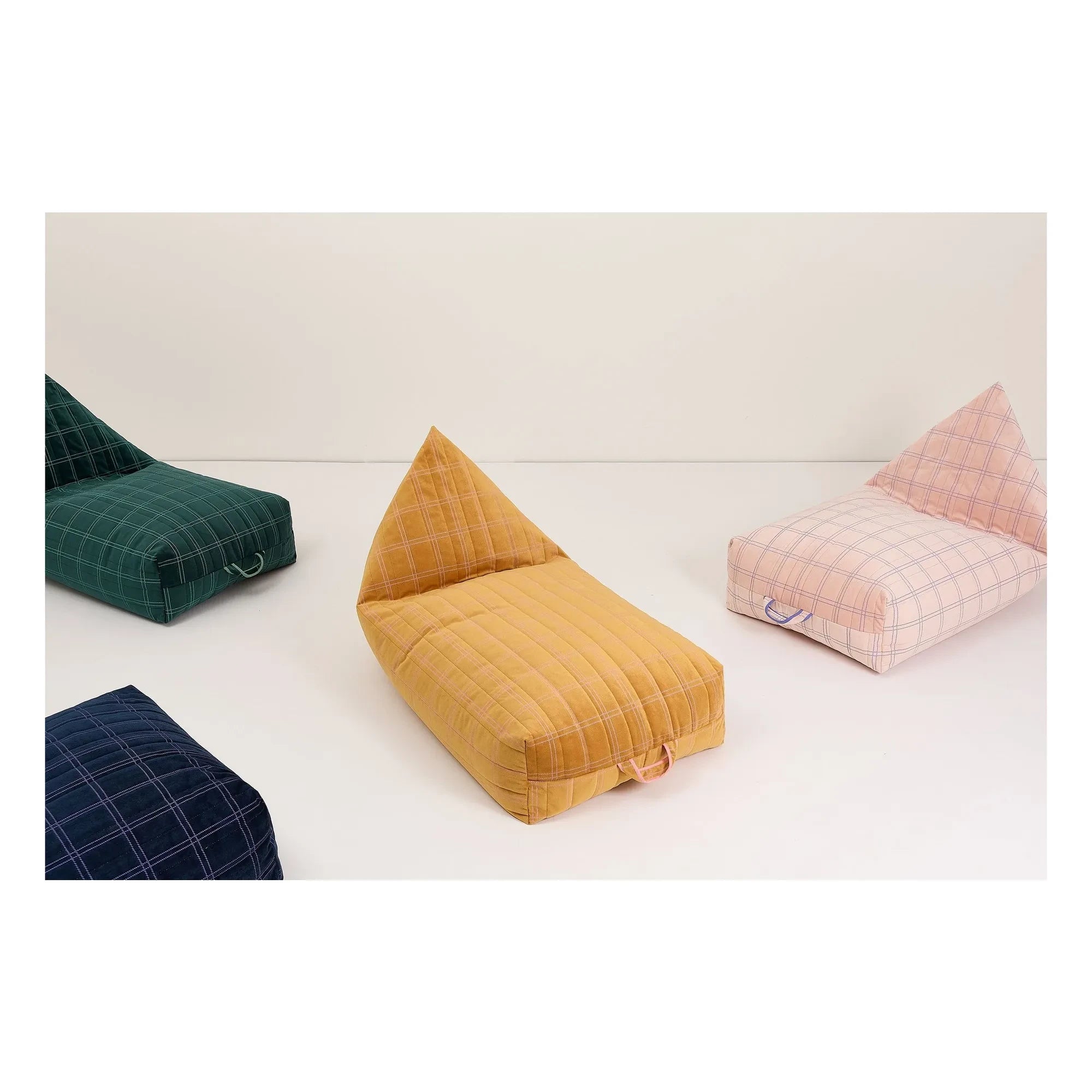 Nobodinoz - Eco-velvet Long Puff | Yellow