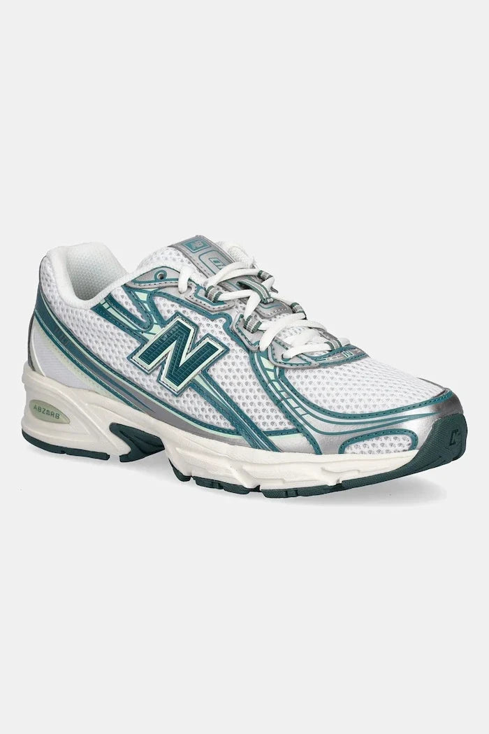 New Balance 740 Sneakers