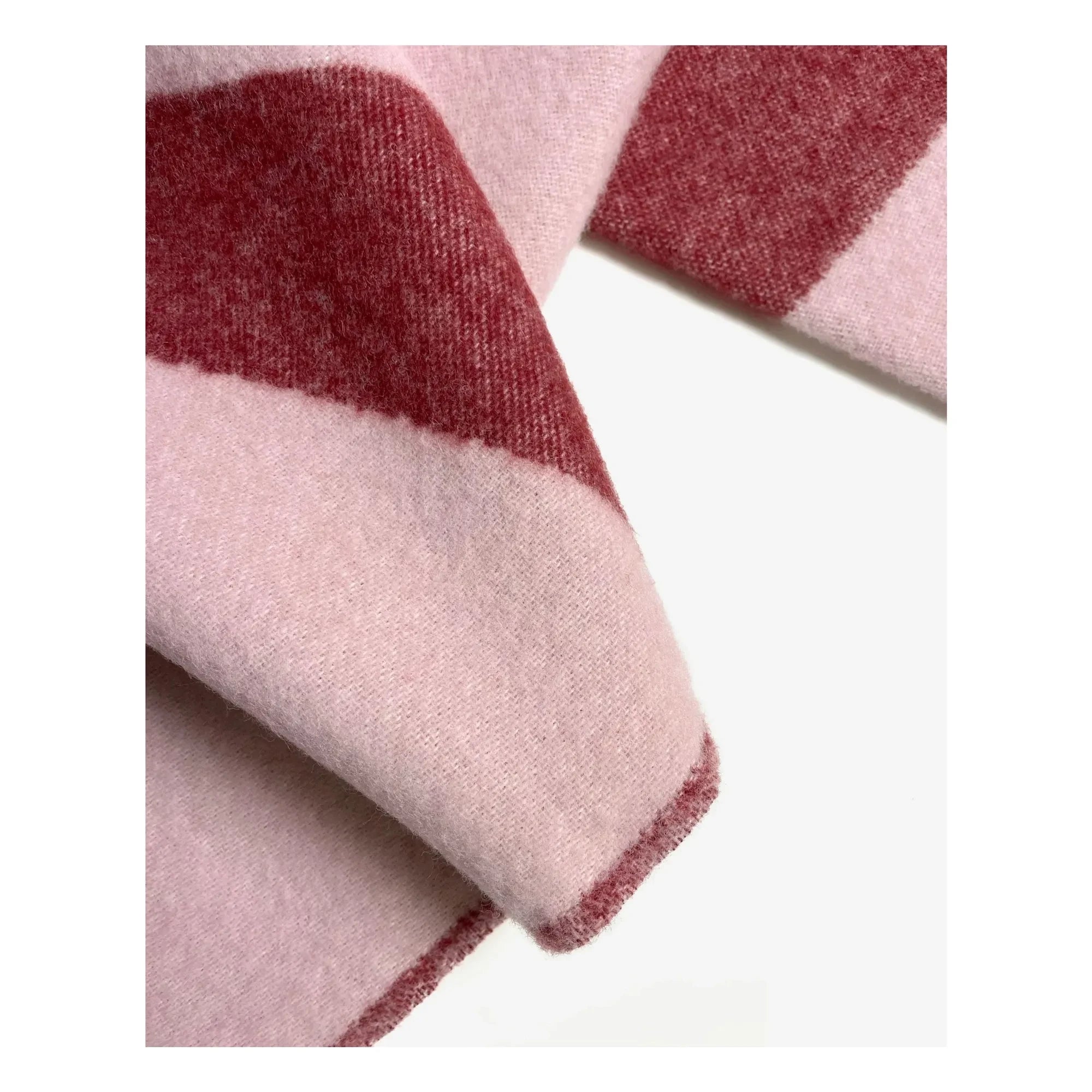 Maison Deux - Swirl Wool Blanket | Burgundy