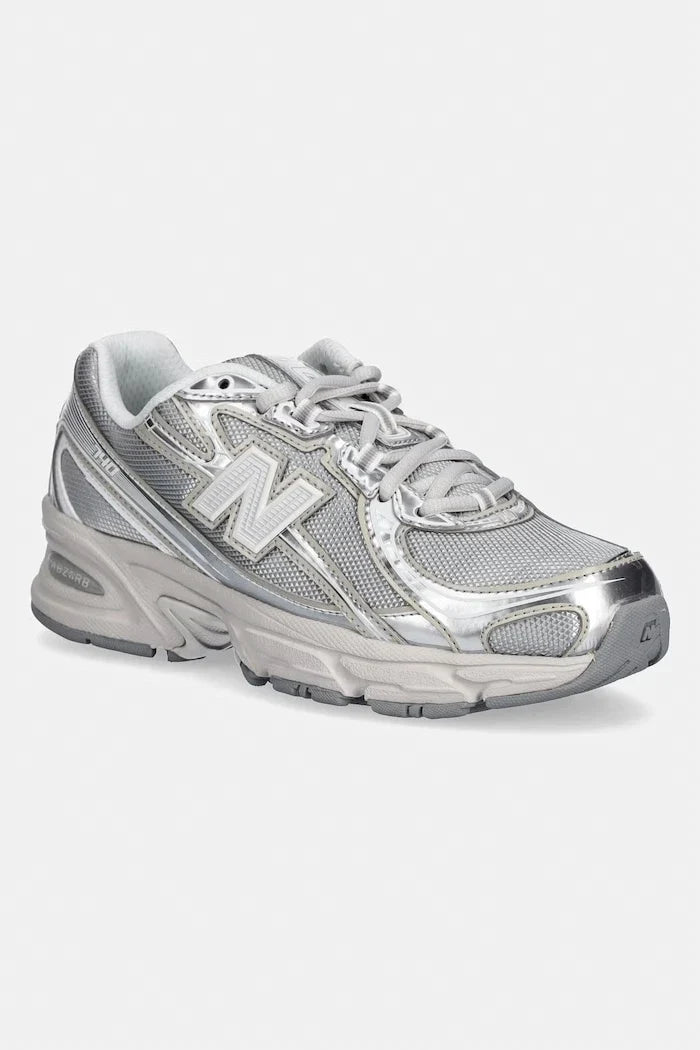 New Balance 740 sneakers