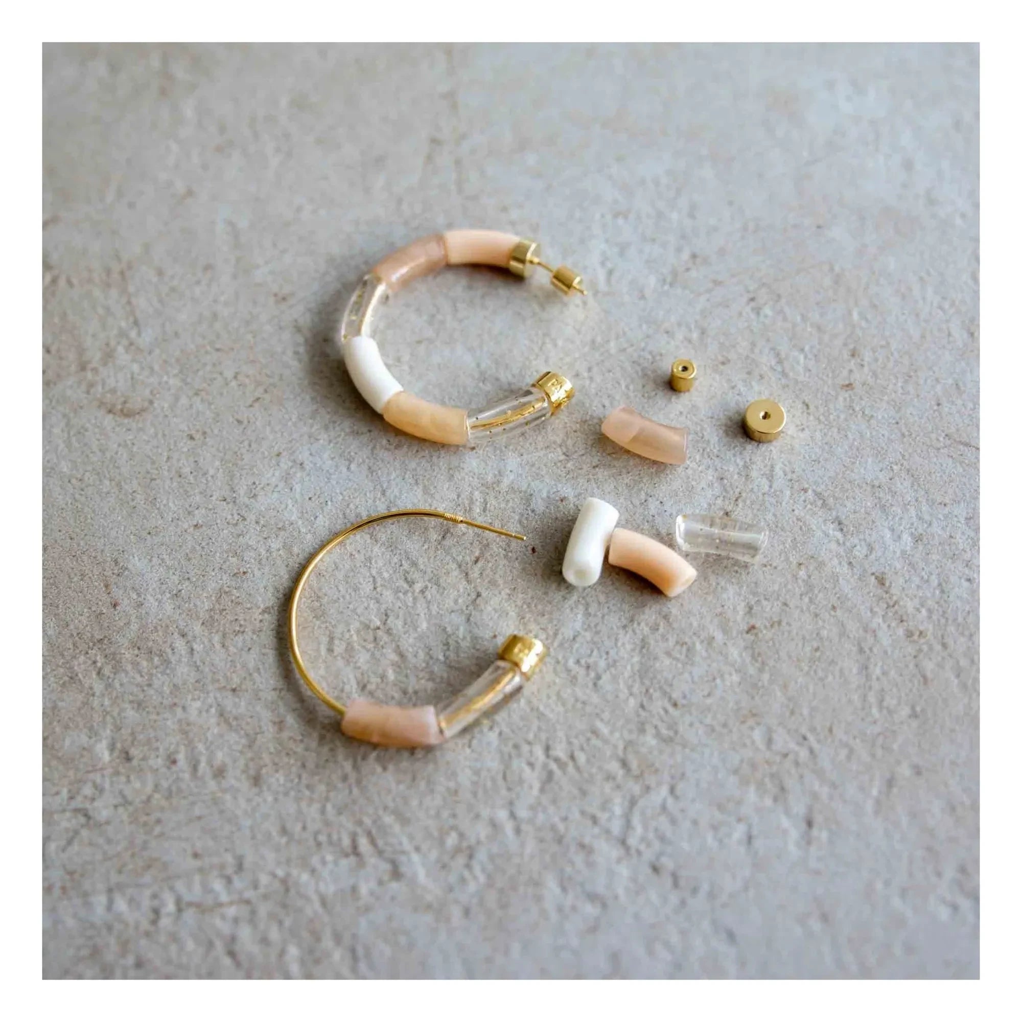Parabaya - Personalized Bola Earrings | Amber