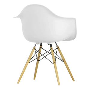 Vitra - DAW Chair - Beechwood Base - Charles & Ray Eames | White
