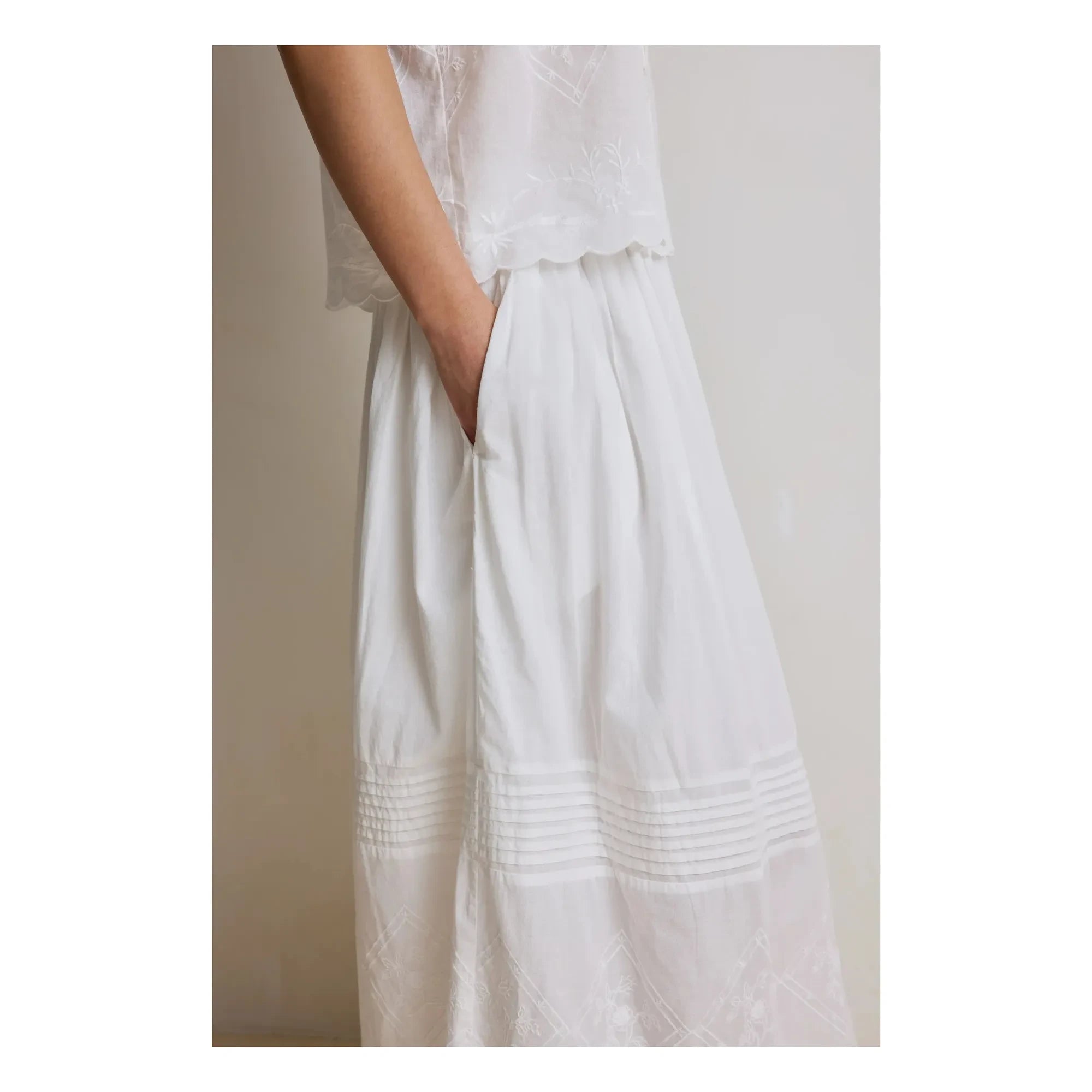 Hod - Karla Embroidered Cotton Skirt | White