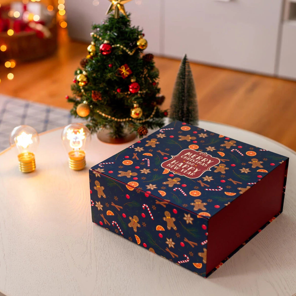 Legami - Medium Christmas Gift Box - Gingerbread - Retail Box