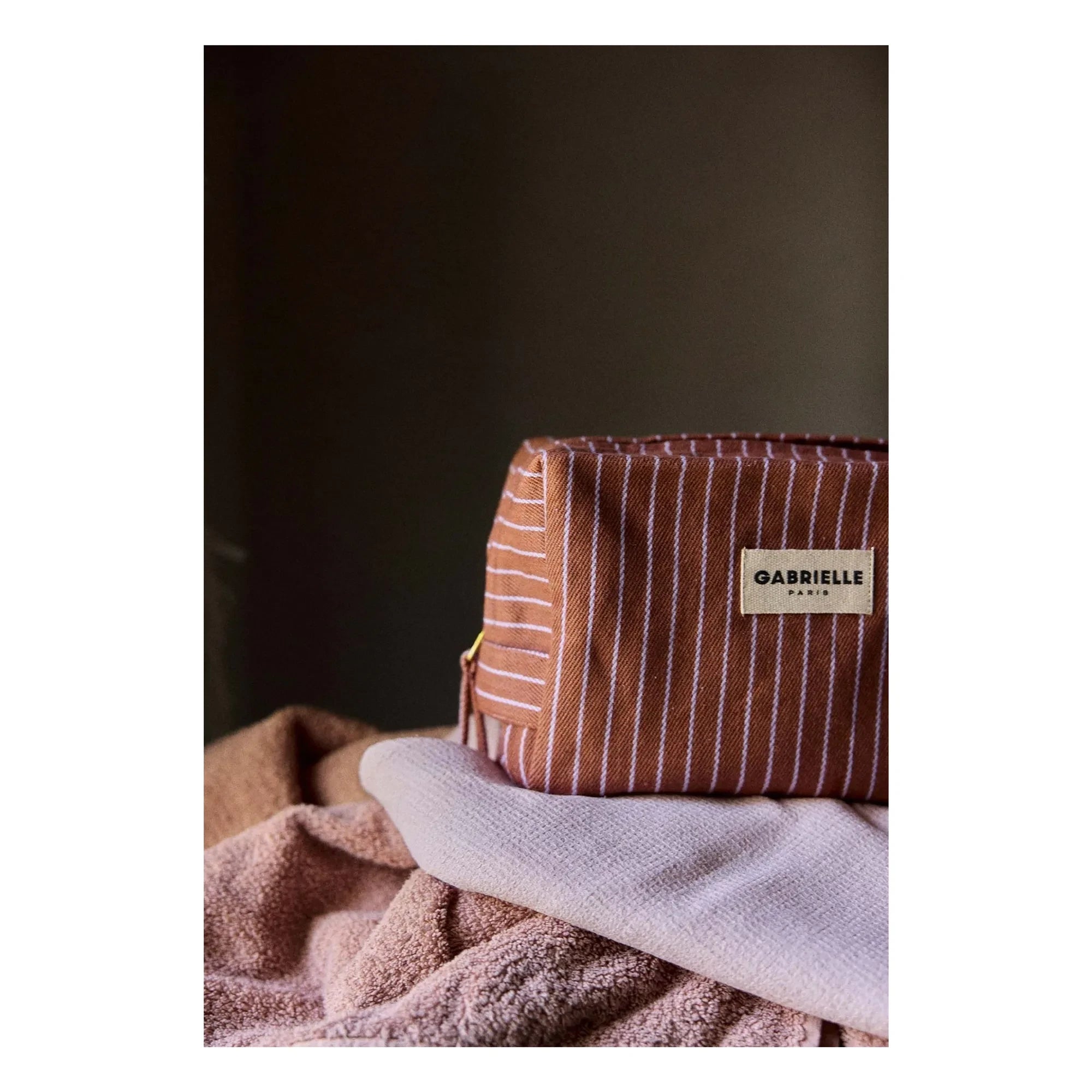 Gabrielle Paris - Lilac striped toiletry bag | Pink