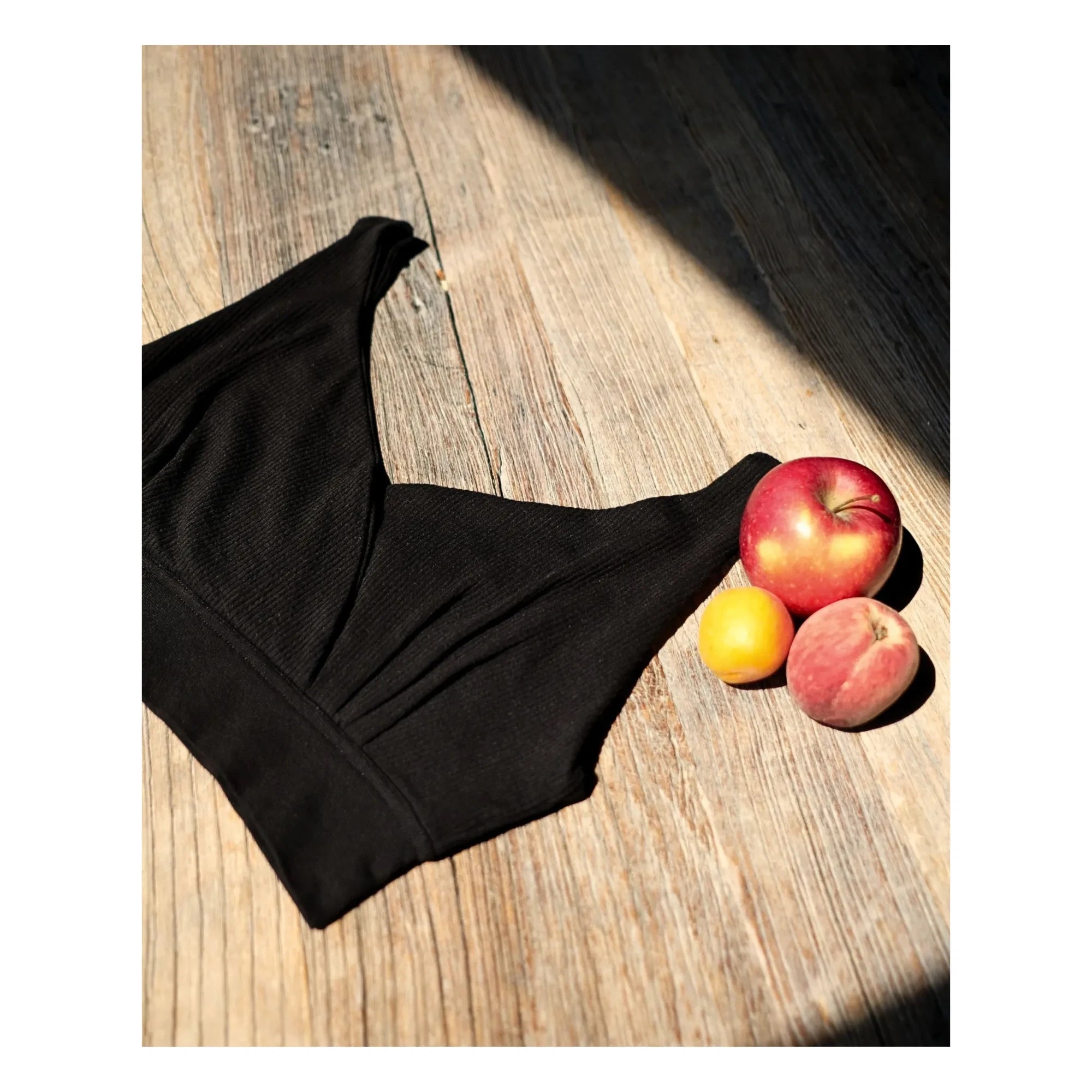 Mama Hangs - Nursing Bra | Black