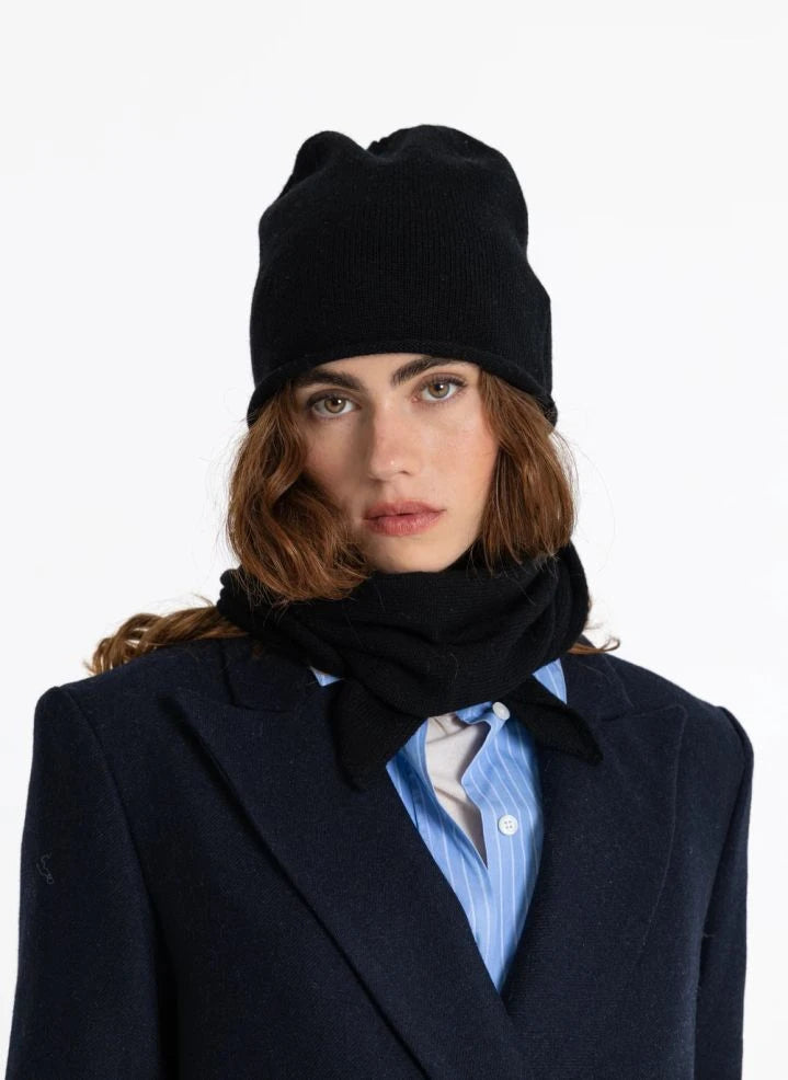 Smallable Woman - Juline Merino Wool Scarf | Black