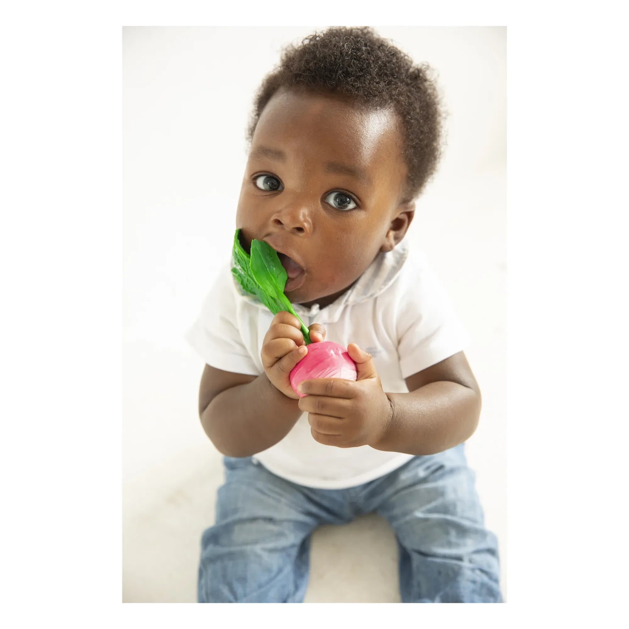 Oli & Carol - Ramona Carrot Teething Ring | Pink