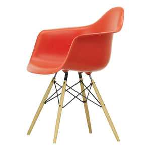 Vitra - DAW Chair - Maple Base - Charles & Ray Eames | Coquelicot Red